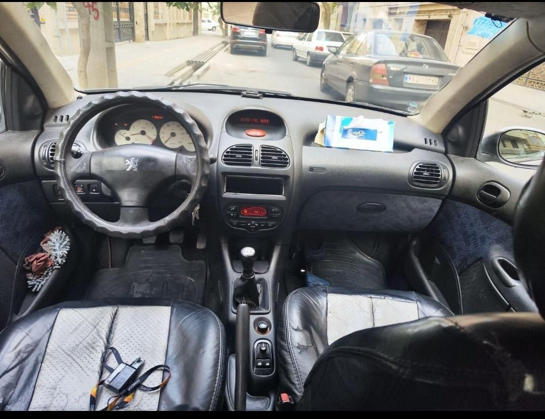 پژو ۲۰۶ صندوق دار v8 - 1386