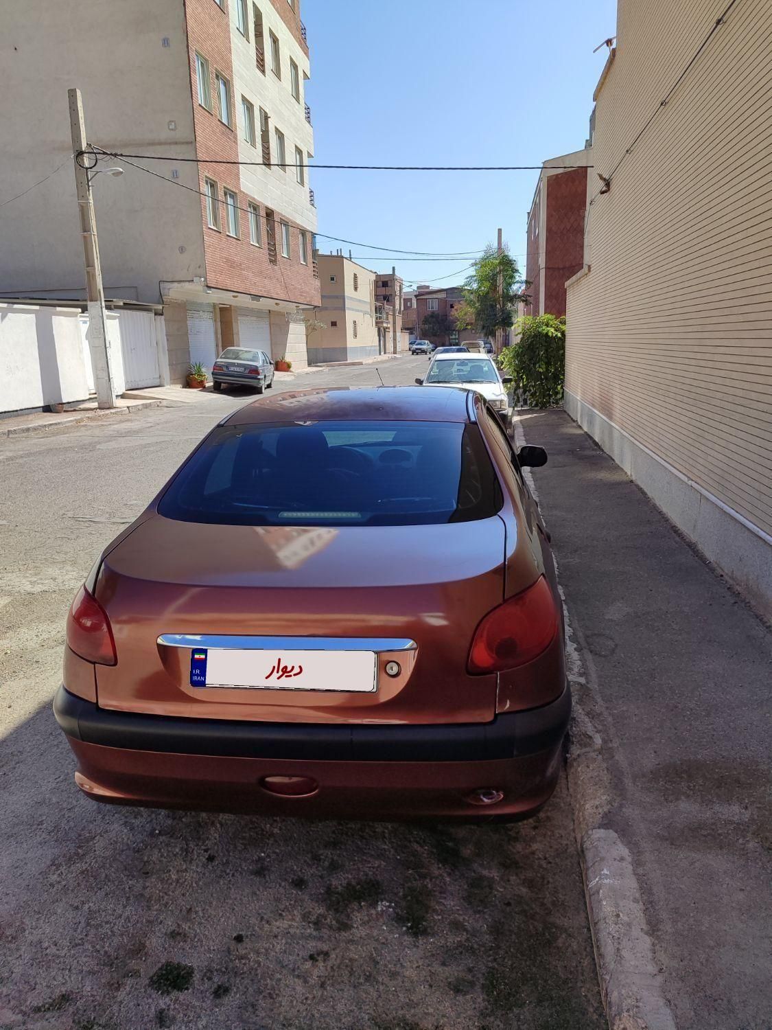 پژو ۲۰۶ صندوق دار v8 - 1390