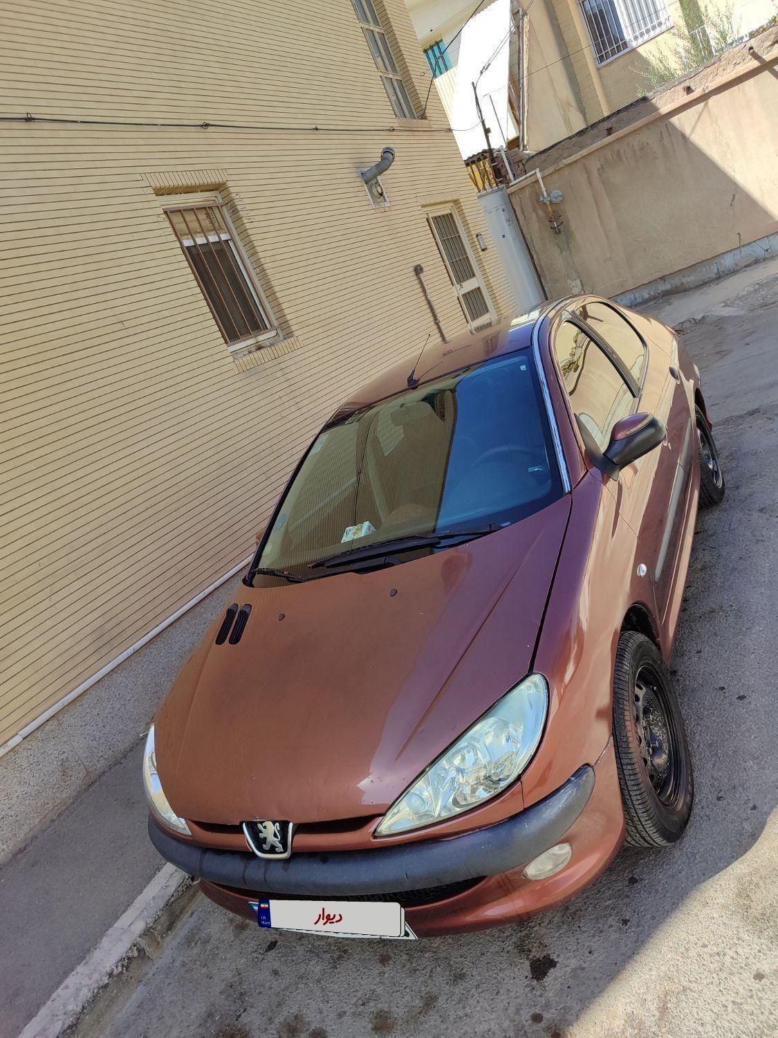پژو ۲۰۶ صندوق دار v8 - 1390