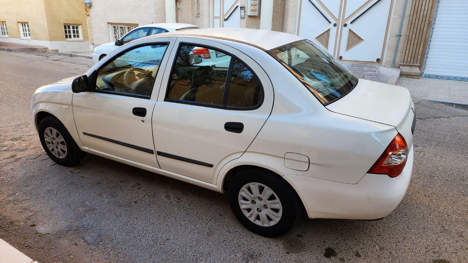 تیبا صندوق دار SX - 1399