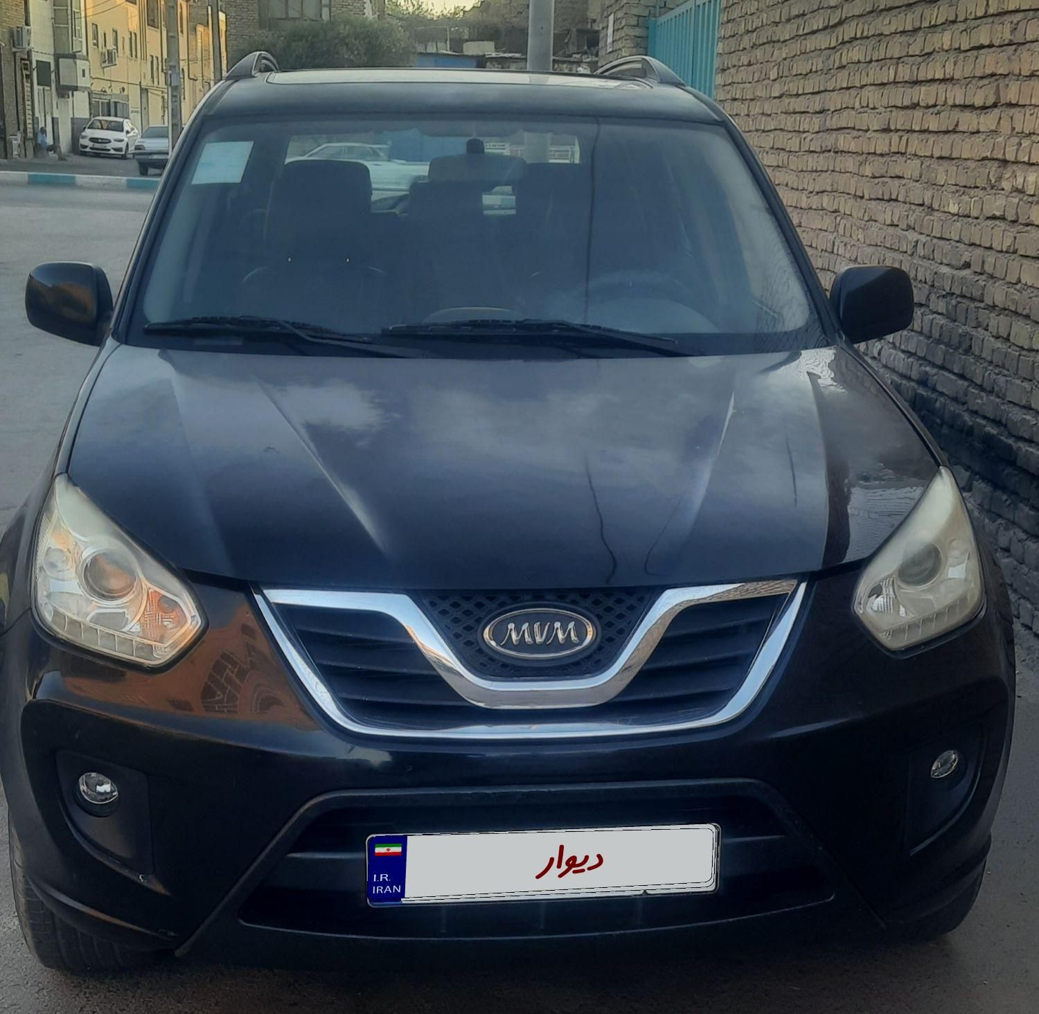 ام وی ام X33 دنده‌ای ساده - 1394