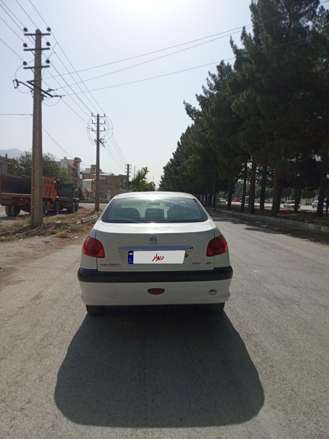 پژو ۲۰۶ صندوق دار v10 - 1390