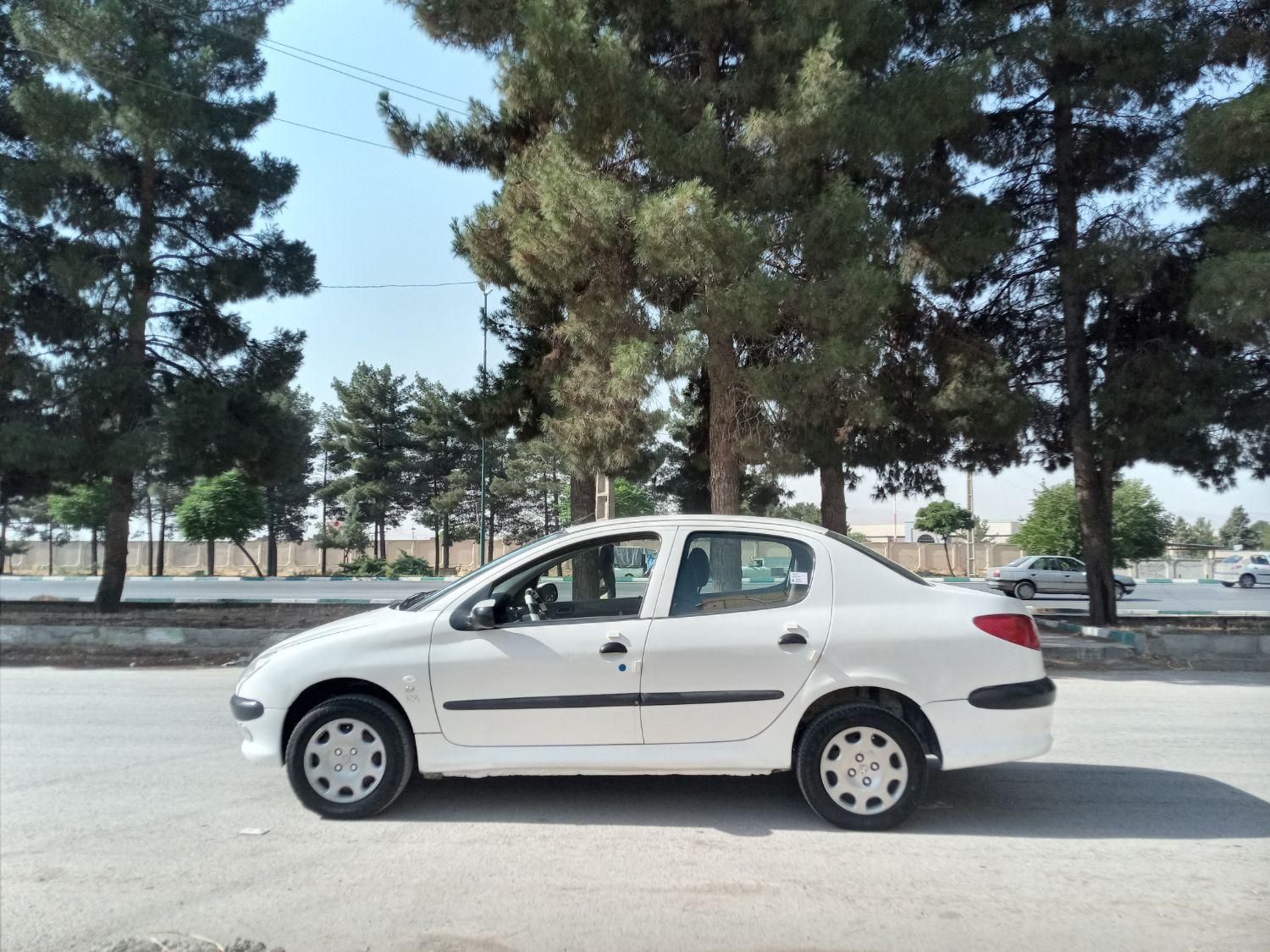 پژو ۲۰۶ صندوق دار v10 - 1390