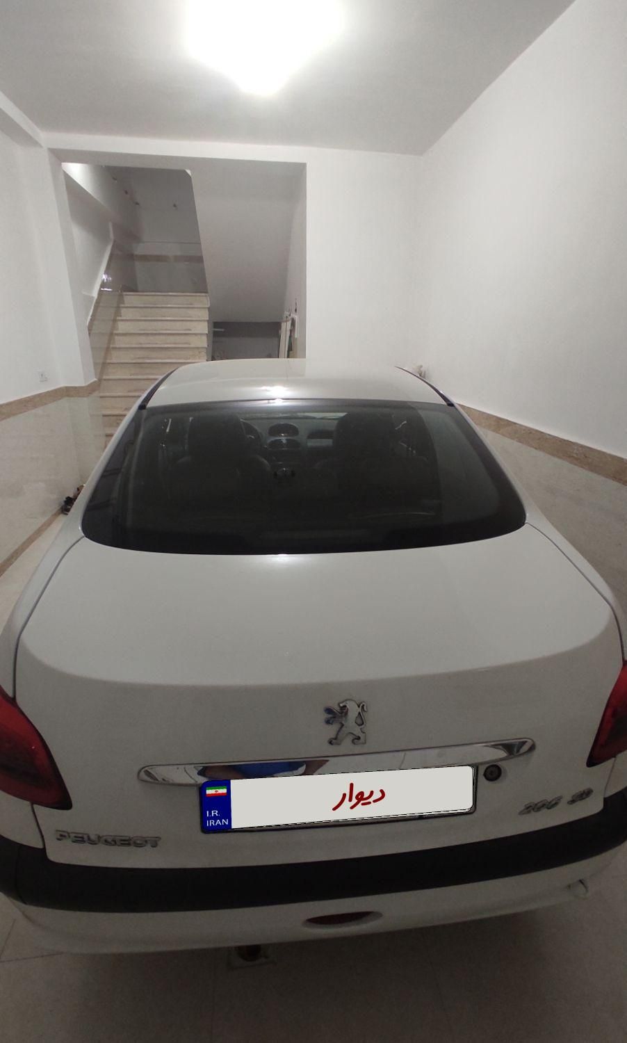 پژو ۲۰۶ صندوق دار v8 - 1396