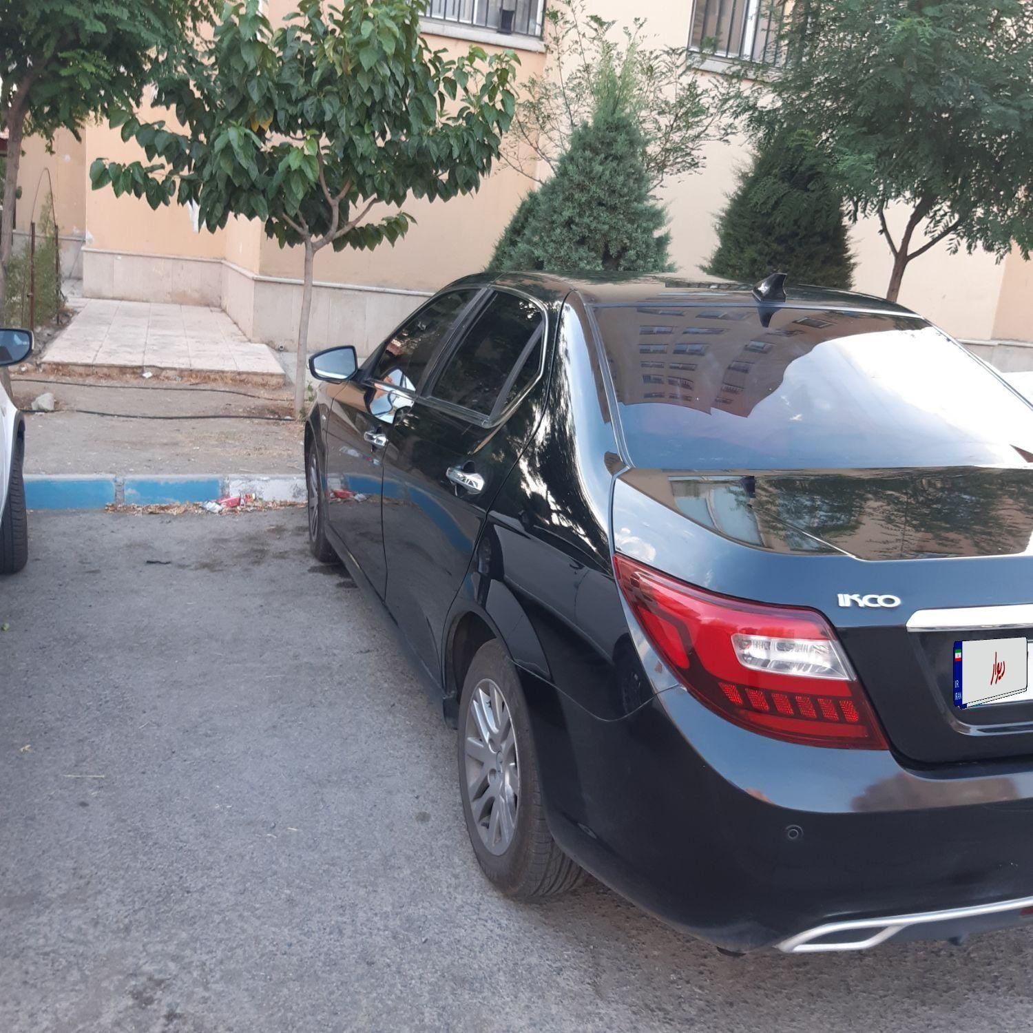 دنا پلاس تیپ ۲ سانروف ۴ ایربگ - 1399