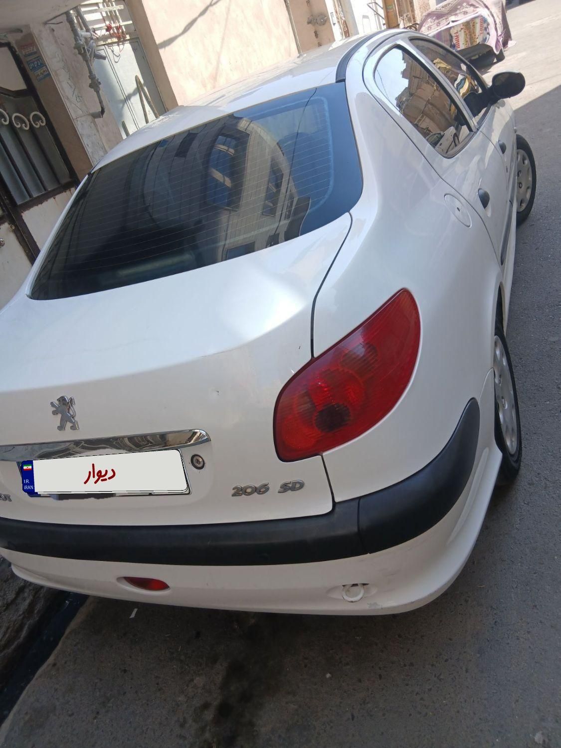 خودرو پژو، ۲۰۶ صندوق دار آگهی ann_19842153