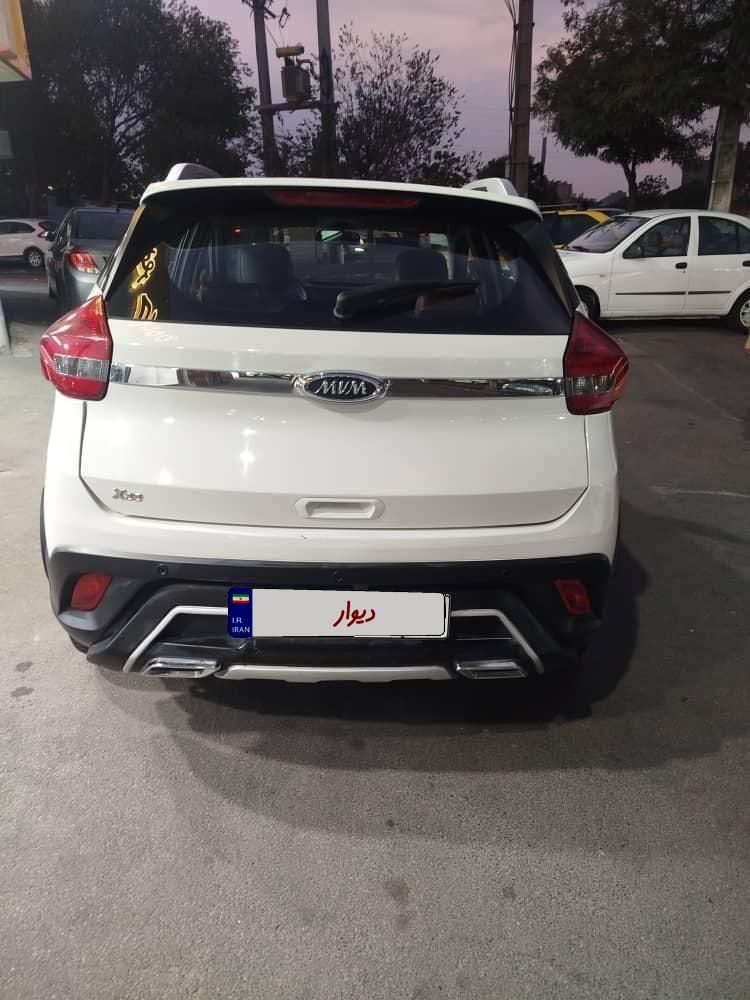 ام وی ام X22 دنده‌ای لاکچری - 1399