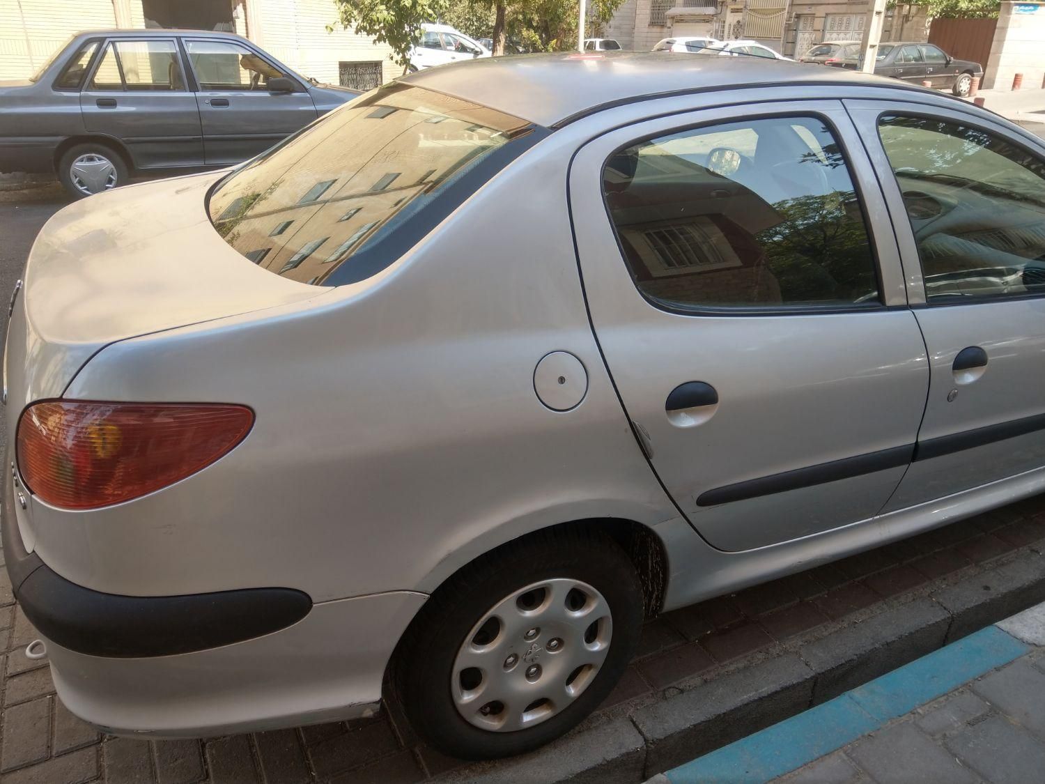پژو ۲۰۶ صندوق دار v8 - 1392