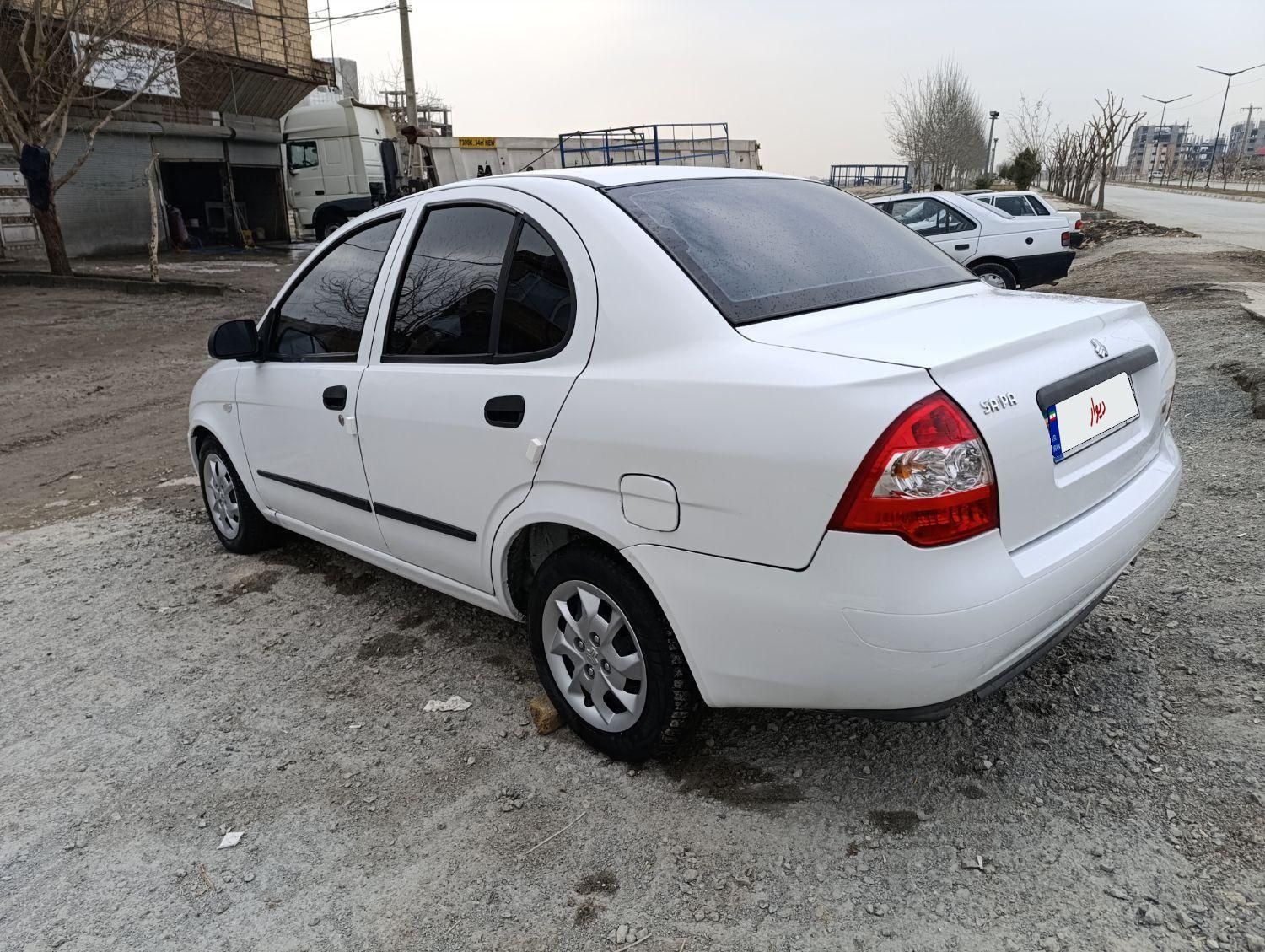 تیبا صندوق دار SX - 1393