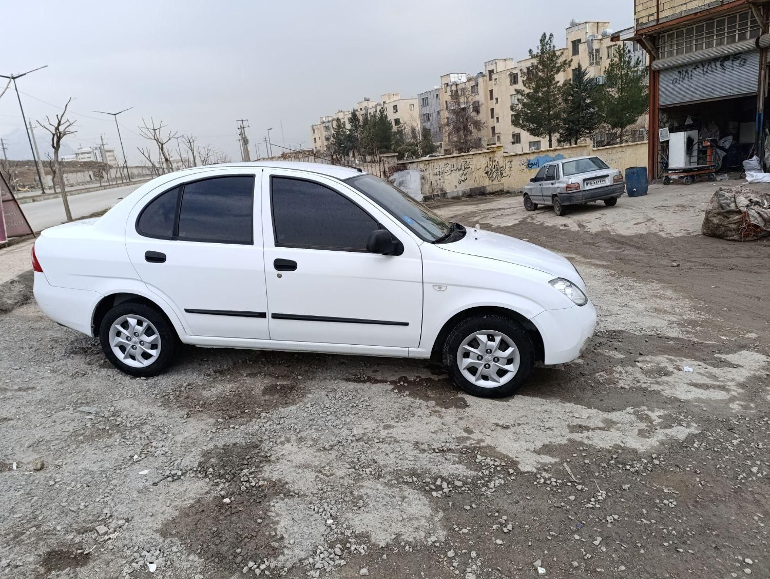 تیبا صندوق دار SX - 1393