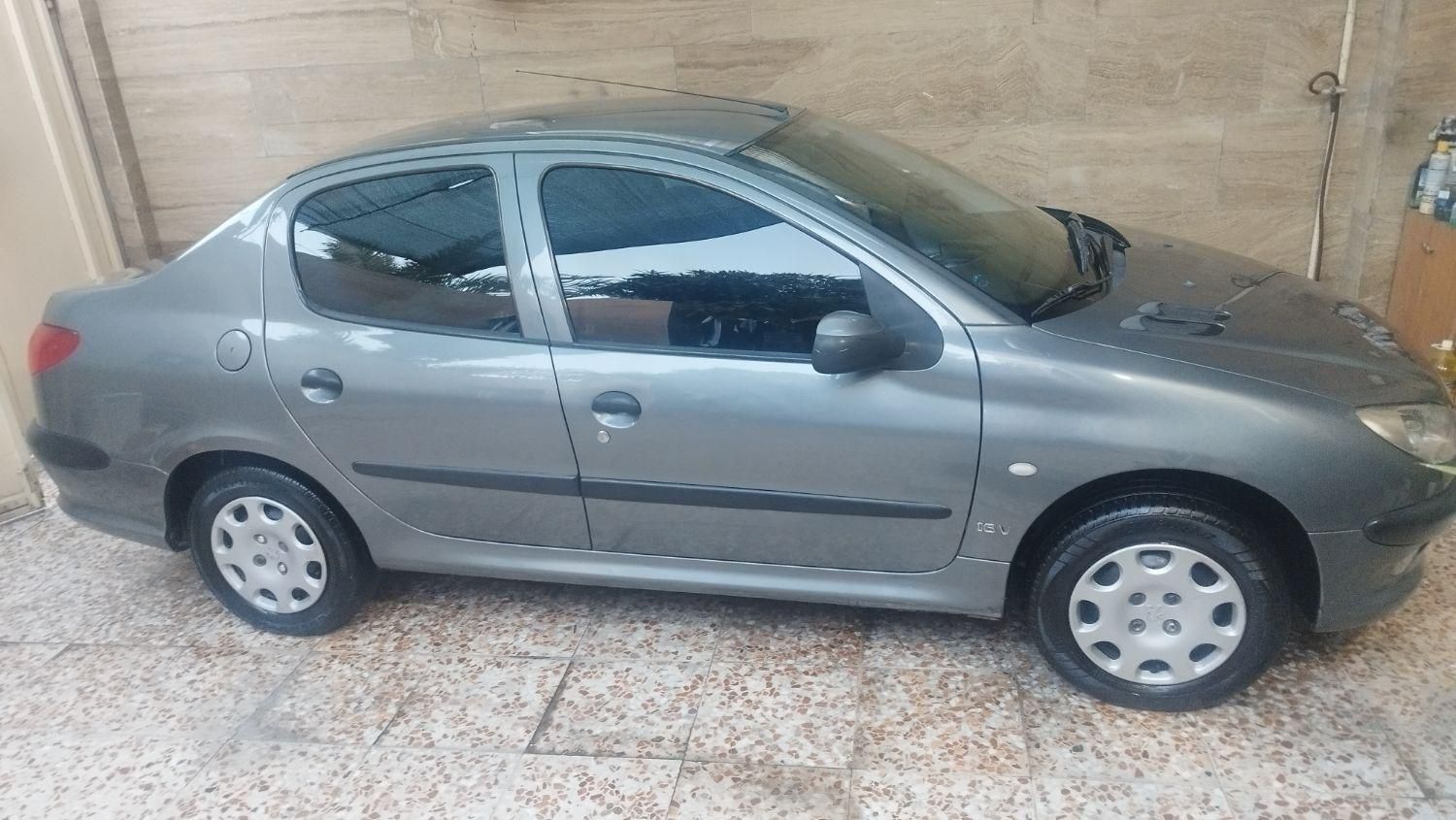 پژو ۲۰۶ صندوق دار v8 - 1397