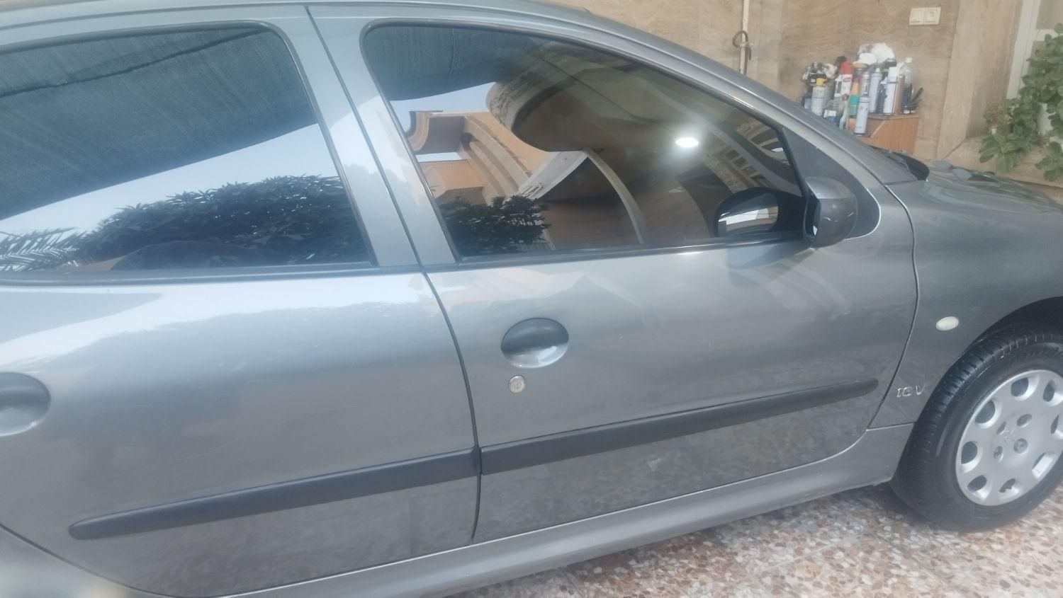 پژو ۲۰۶ صندوق دار v8 - 1397