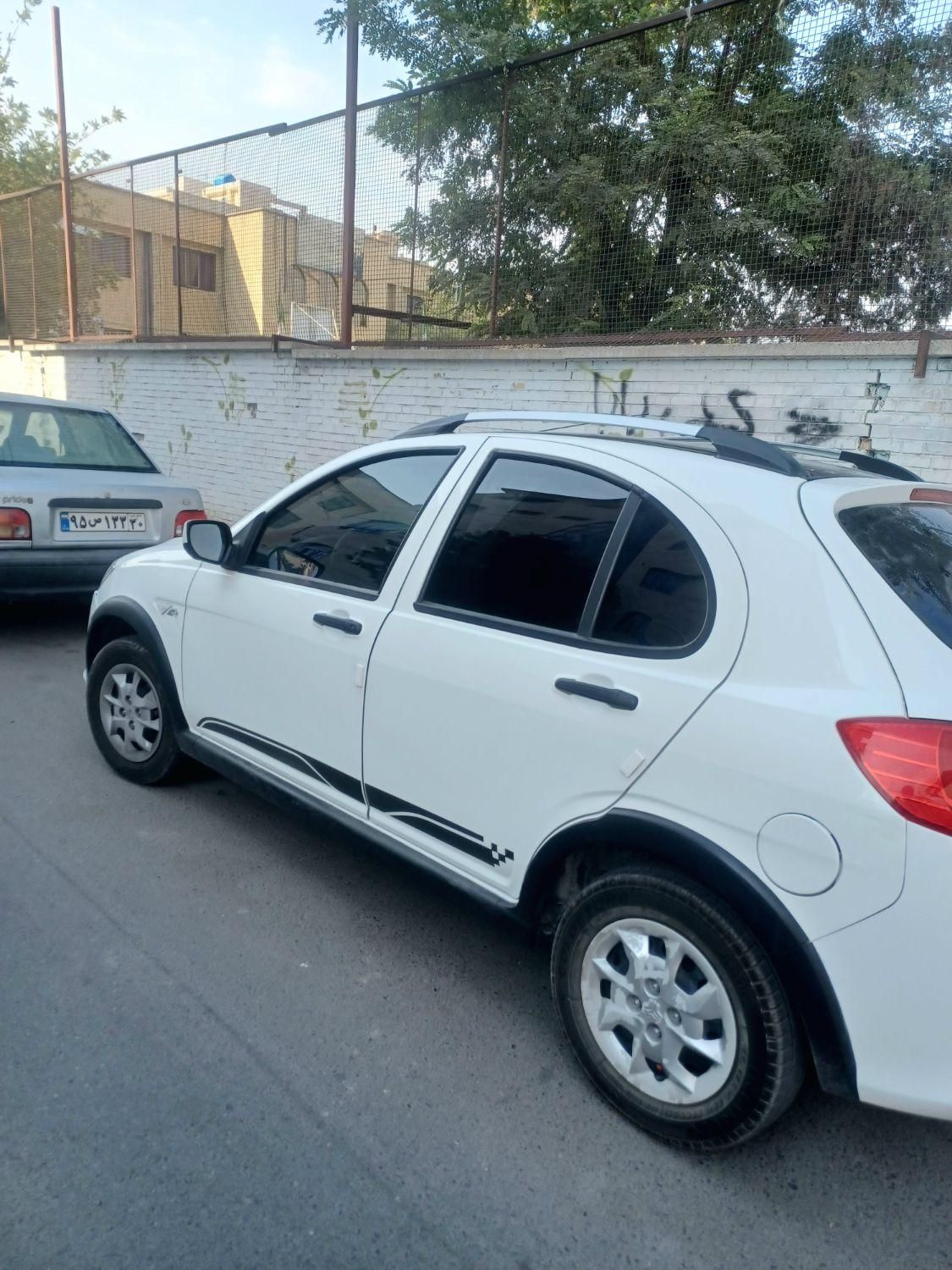 کوییک R دنده‌ای - 1402