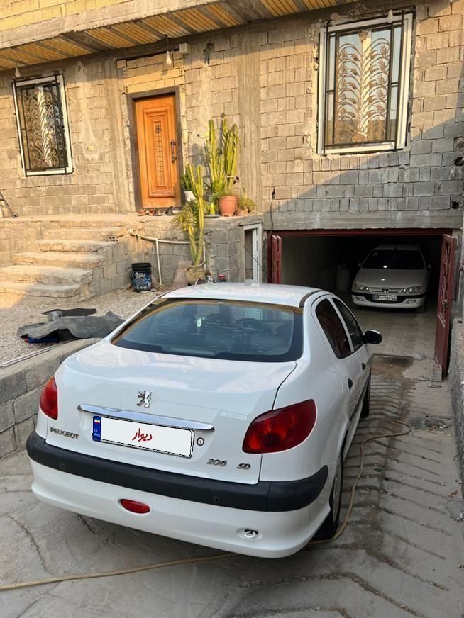 پژو ۲۰۶ صندوق دار v8 - 1397