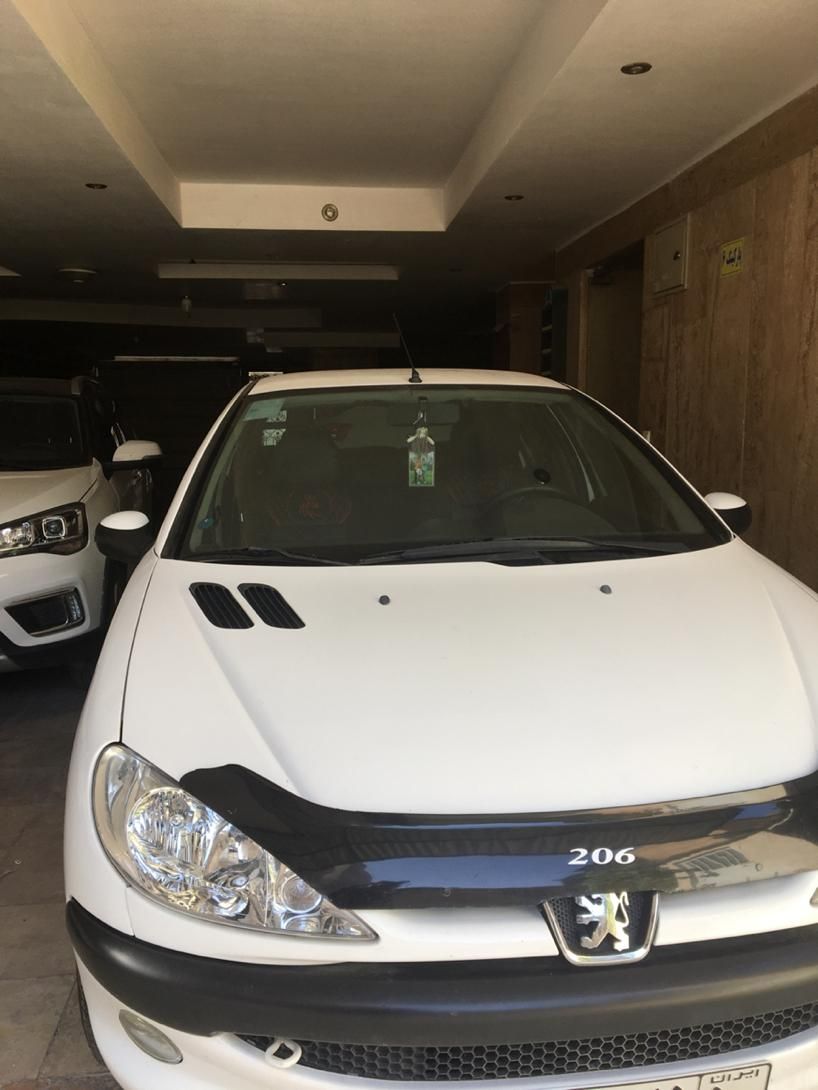 پژو ۲۰۶ صندوق دار v8 - 1399