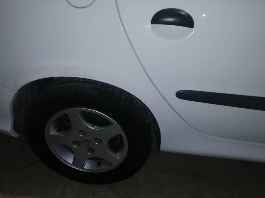 پژو ۲۰۶ صندوق دار v8 - 1395