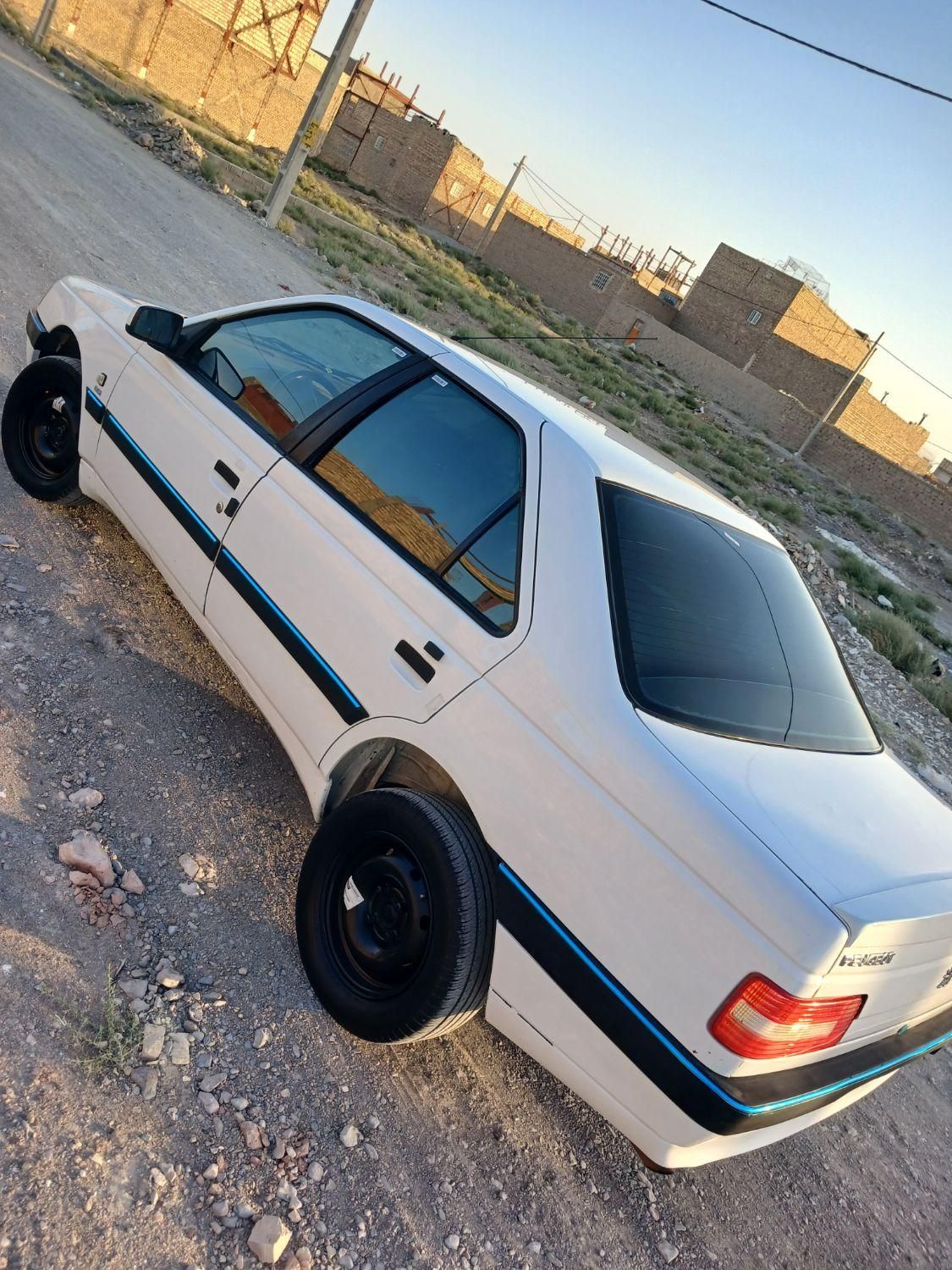 پژو 405 SLX بنزینی TU5 - 1391