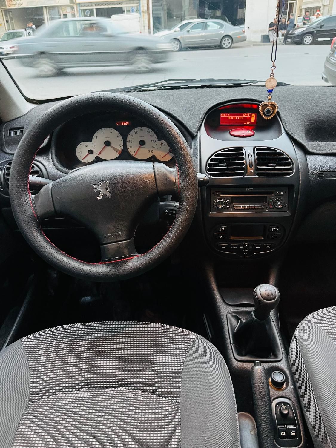 پژو ۲۰۶ صندوق دار v8 - 1396