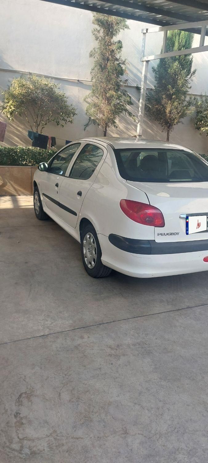 پژو ۲۰۶ صندوق دار v20 - 1388