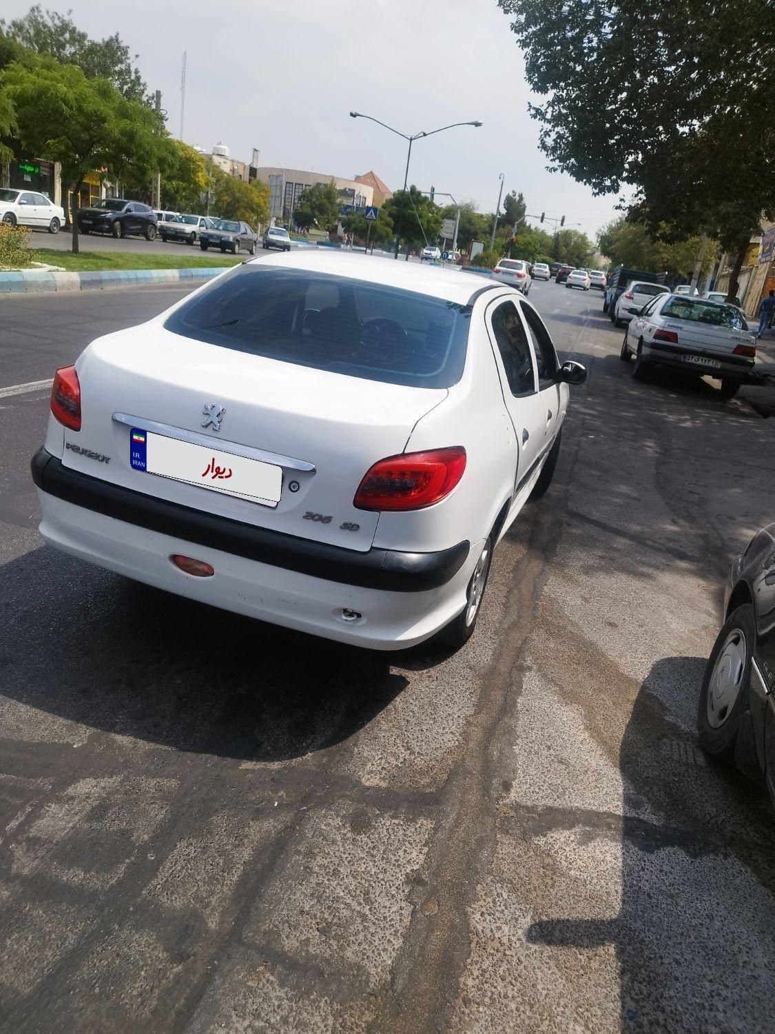 پژو ۲۰۶ صندوق دار v2 - 1391