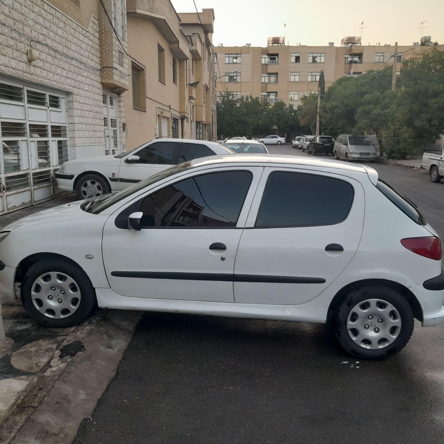 پژو 206 تیپ 5 - 1385