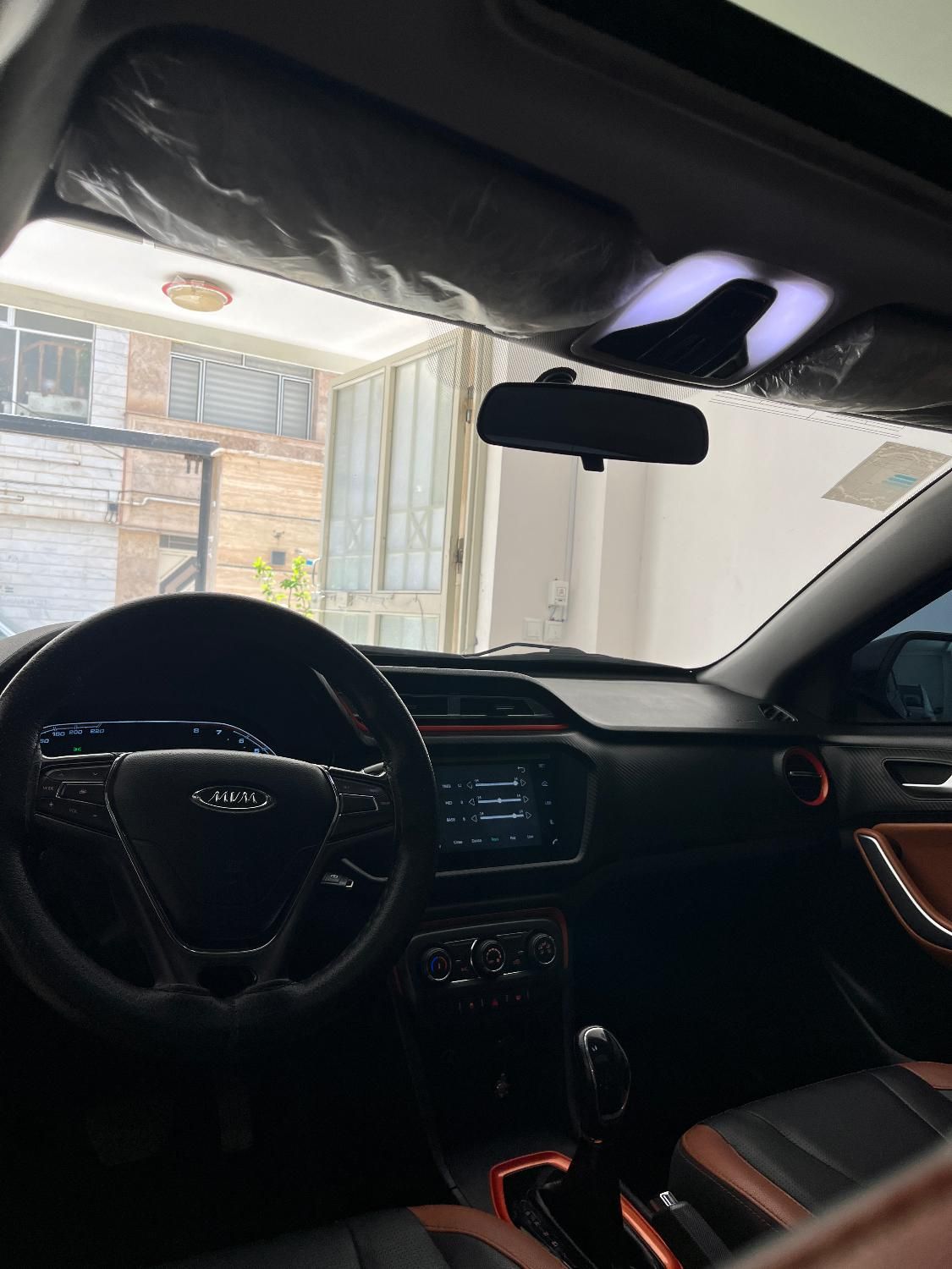 ام وی ام X22 اتوماتیک اسپرت - 1397