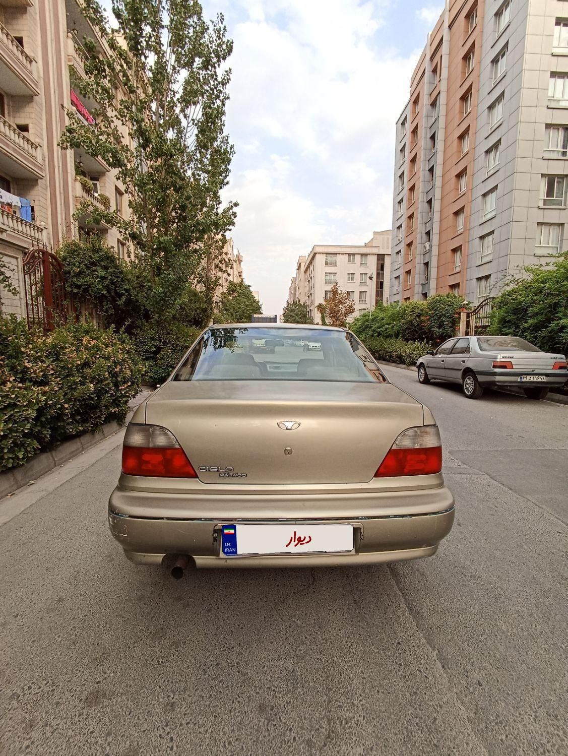 دوو سیلو سدان - 1381