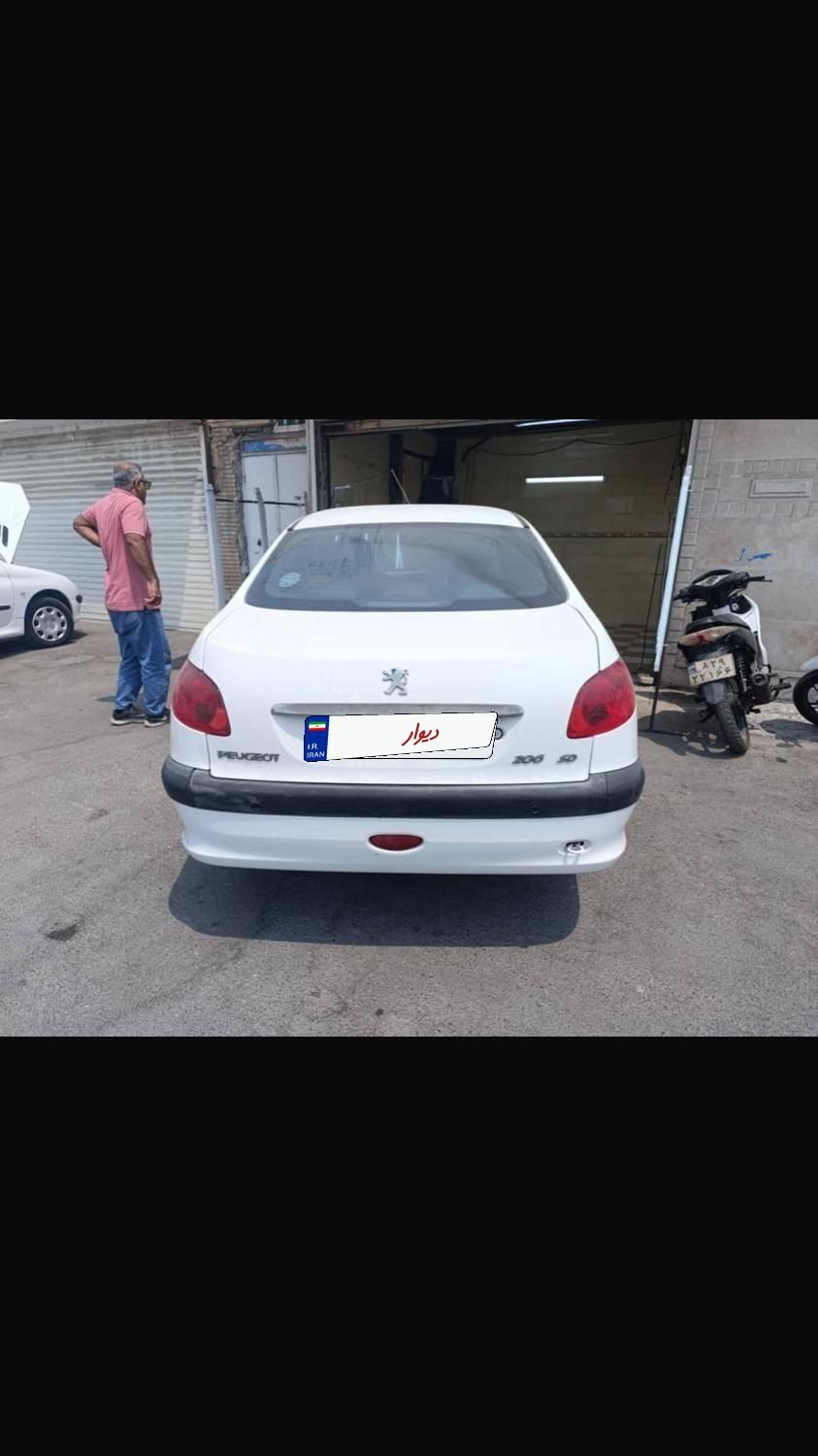 پژو ۲۰۶ صندوق دار v8 - 1397