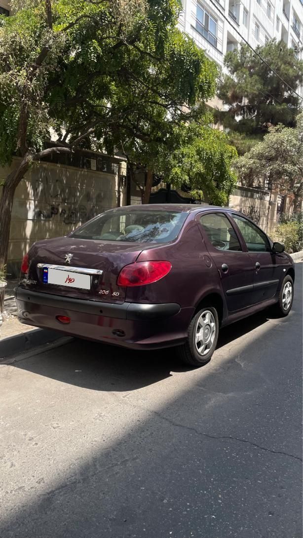 پژو ۲۰۶ صندوق دار v8 - 1390