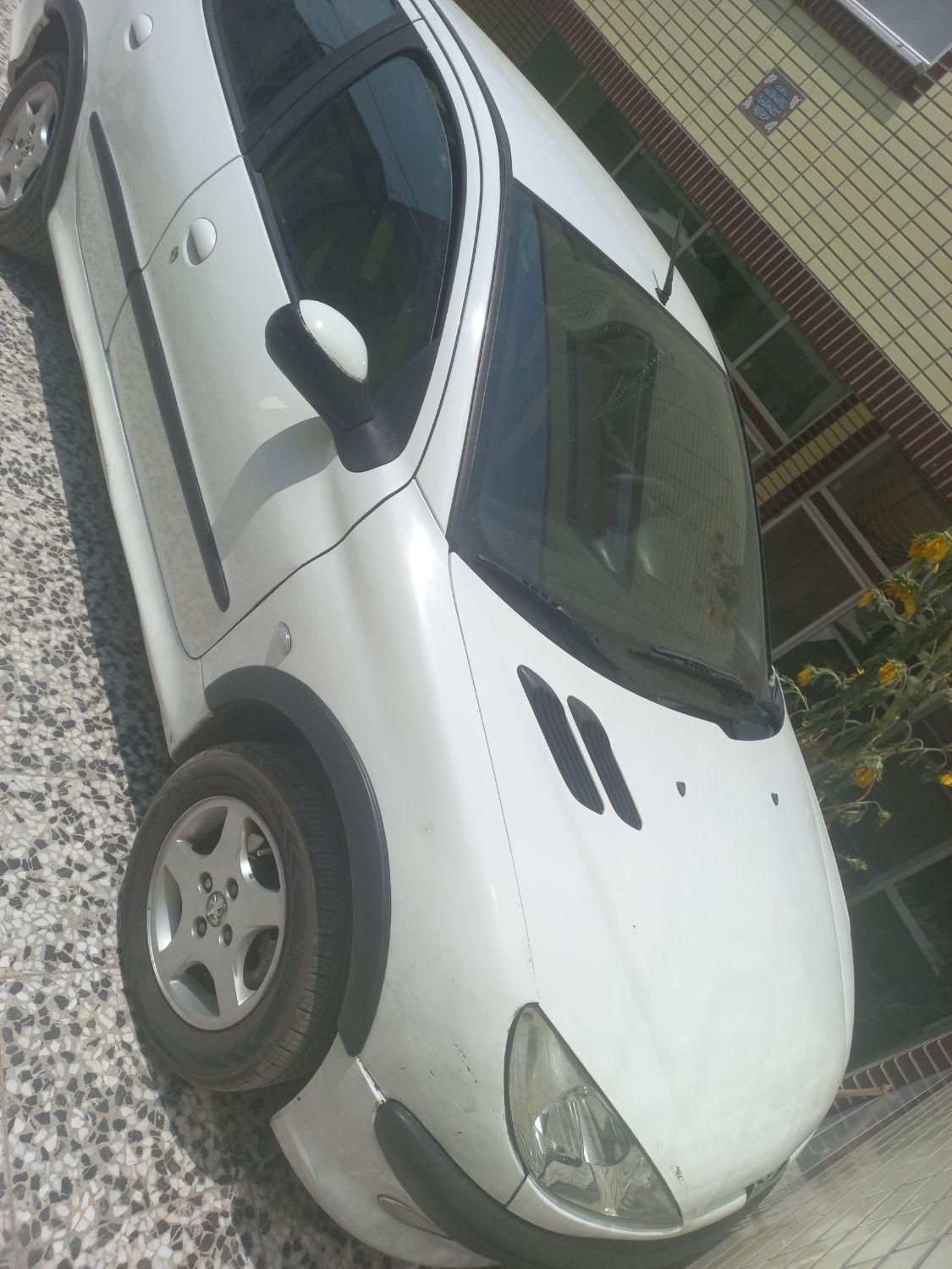 پژو ۲۰۶ صندوق دار v8 - 1390