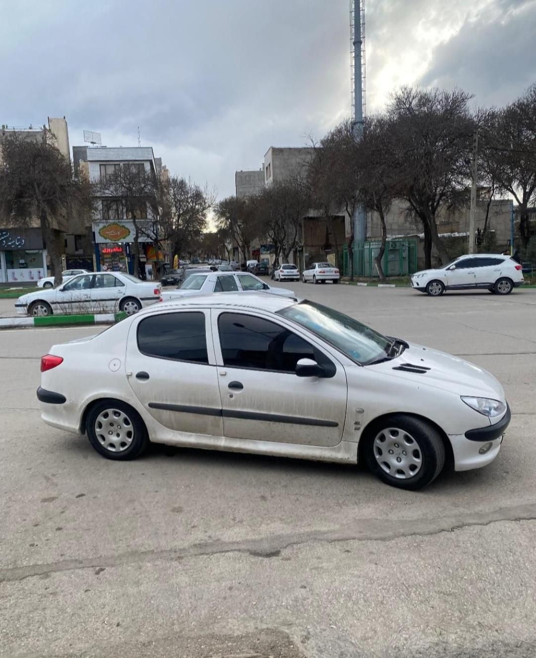پژو ۲۰۶ صندوق دار v8 - 1389