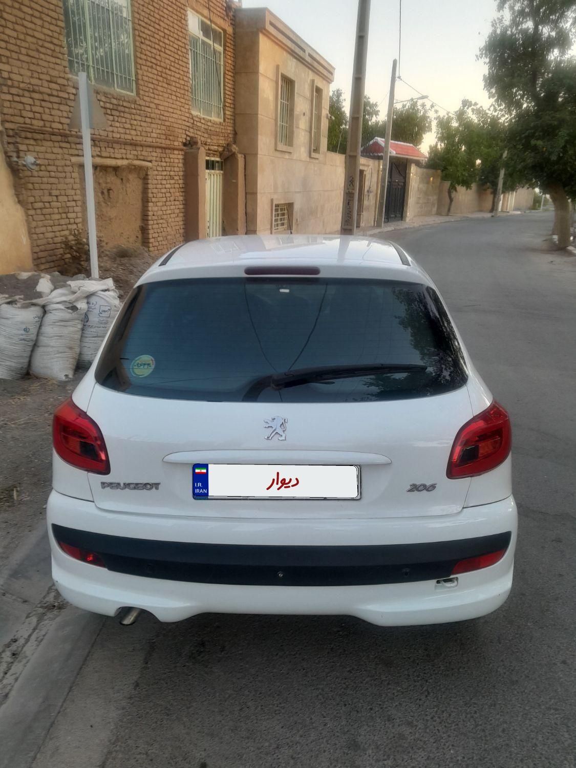 پژو 206 تیپ 5 - 1395
