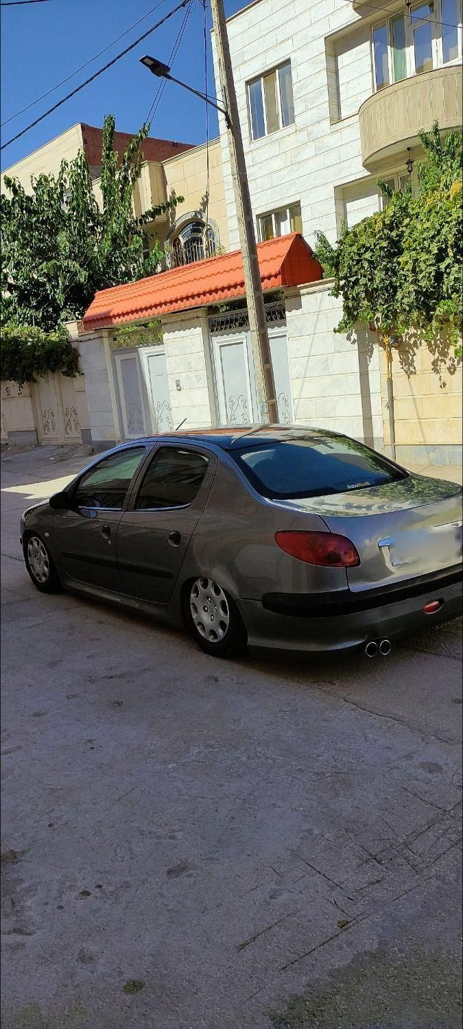پژو ۲۰۶ صندوق دار v8 - 1386