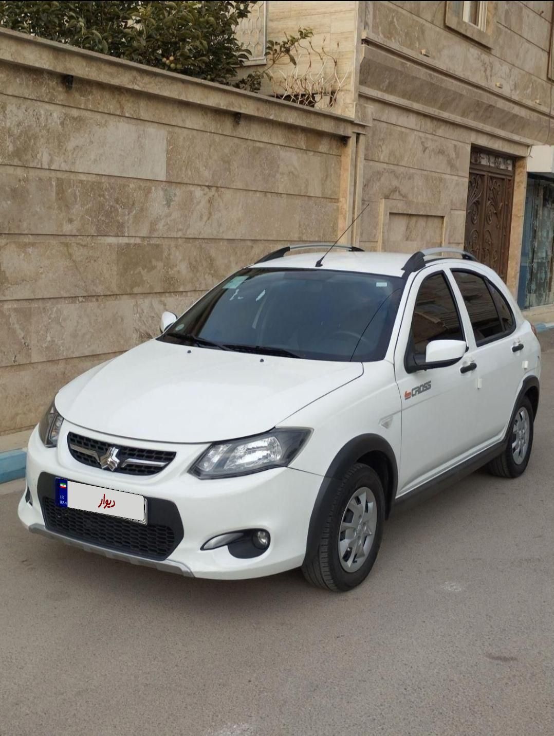 خودرو کوییک، معمولی آگهی ann_19846576