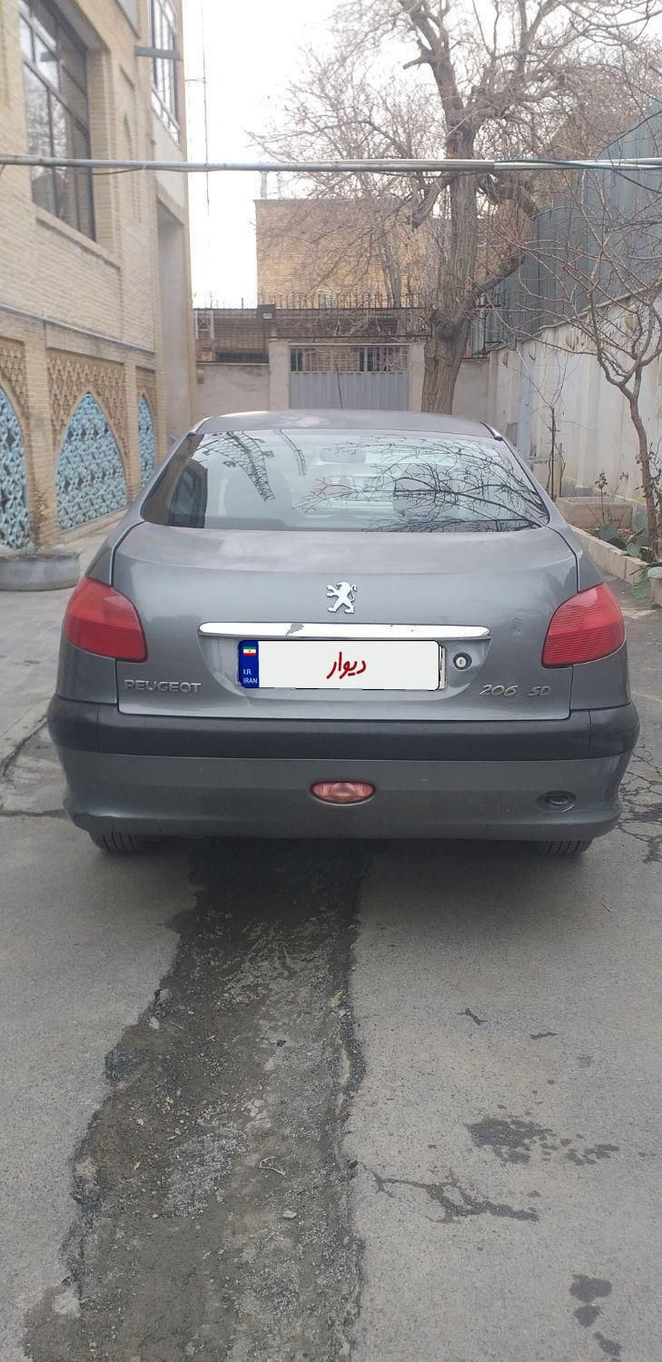 پژو ۲۰۶ صندوق دار v1 - 1389