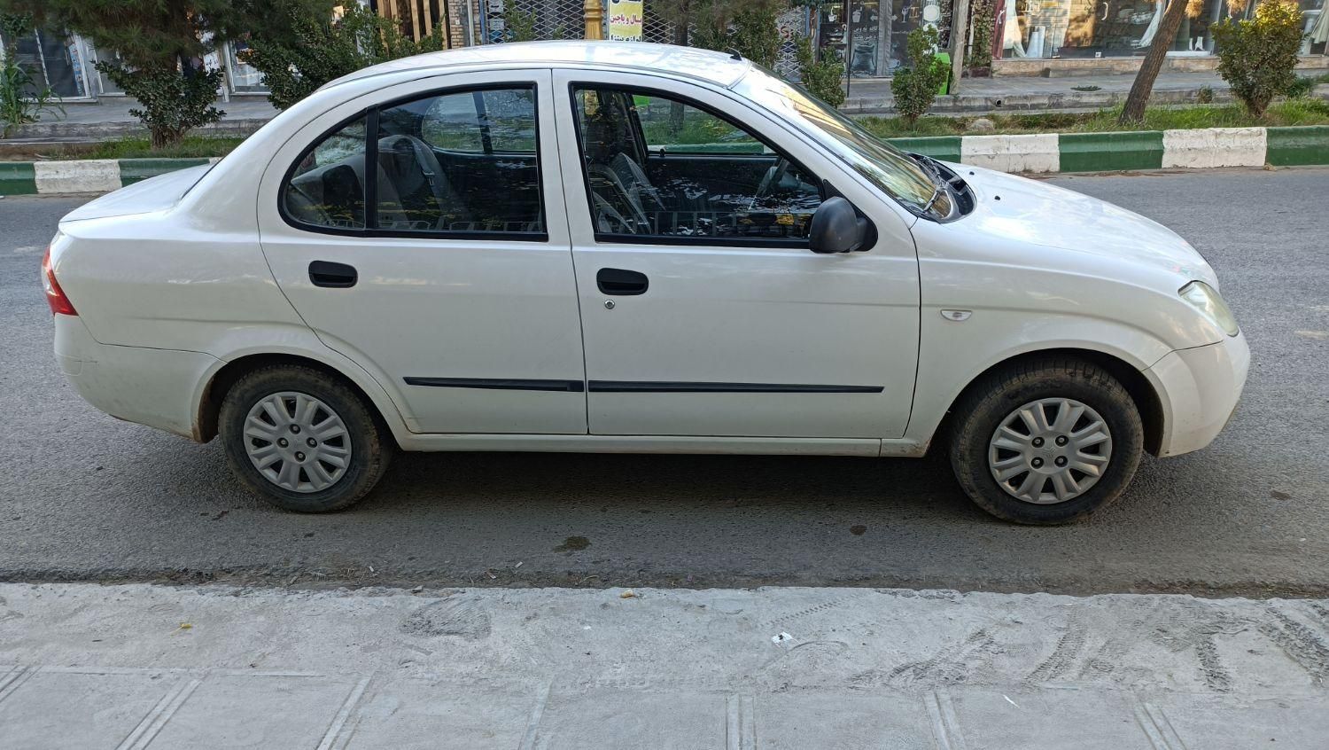 تیبا صندوق دار SX - 1395