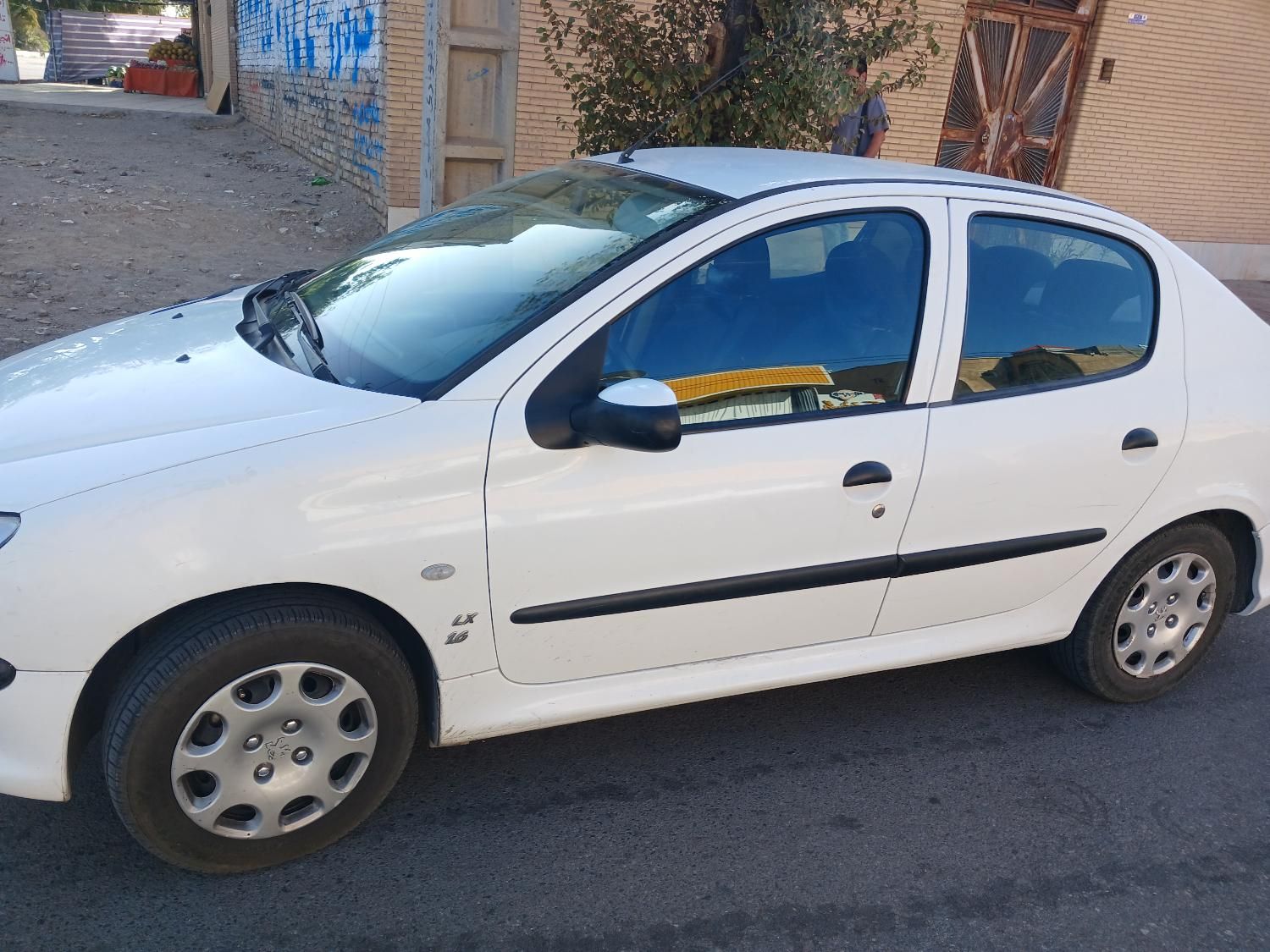 پژو ۲۰۶ صندوق دار v8 - 1395