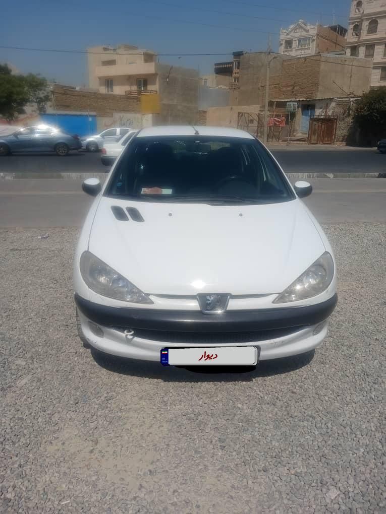 پژو ۲۰۶ صندوق دار v8 - 1396