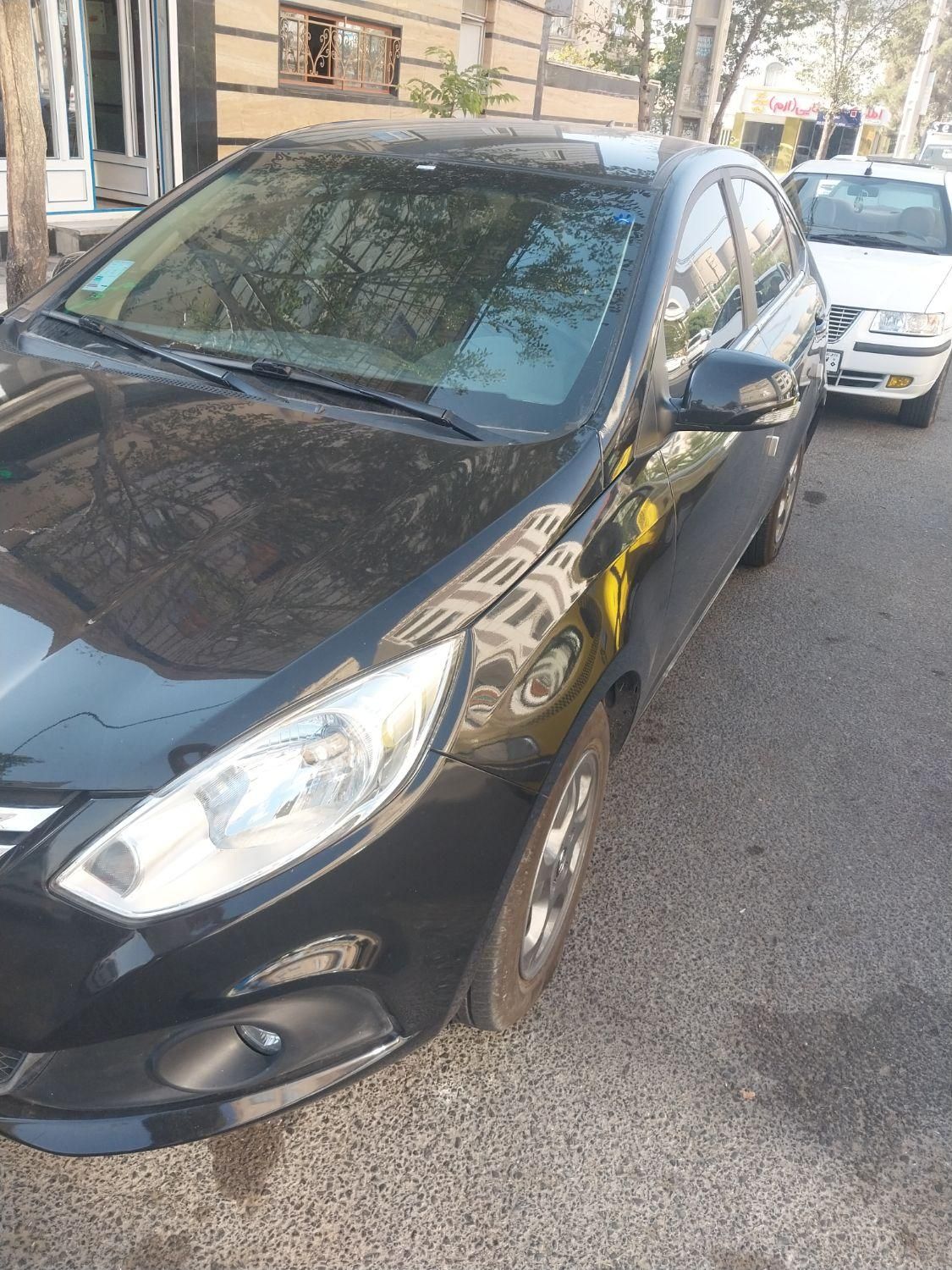 جک J4 اتوماتیک ساده - 1402