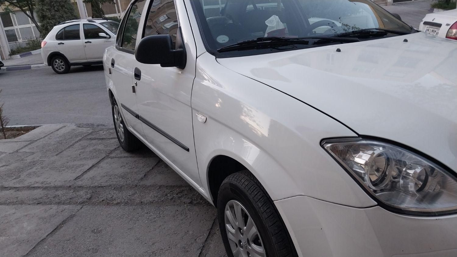 تیبا صندوق دار SX - 1400