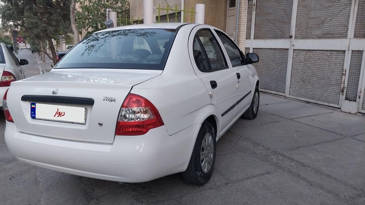 تیبا صندوق دار SX - 1400