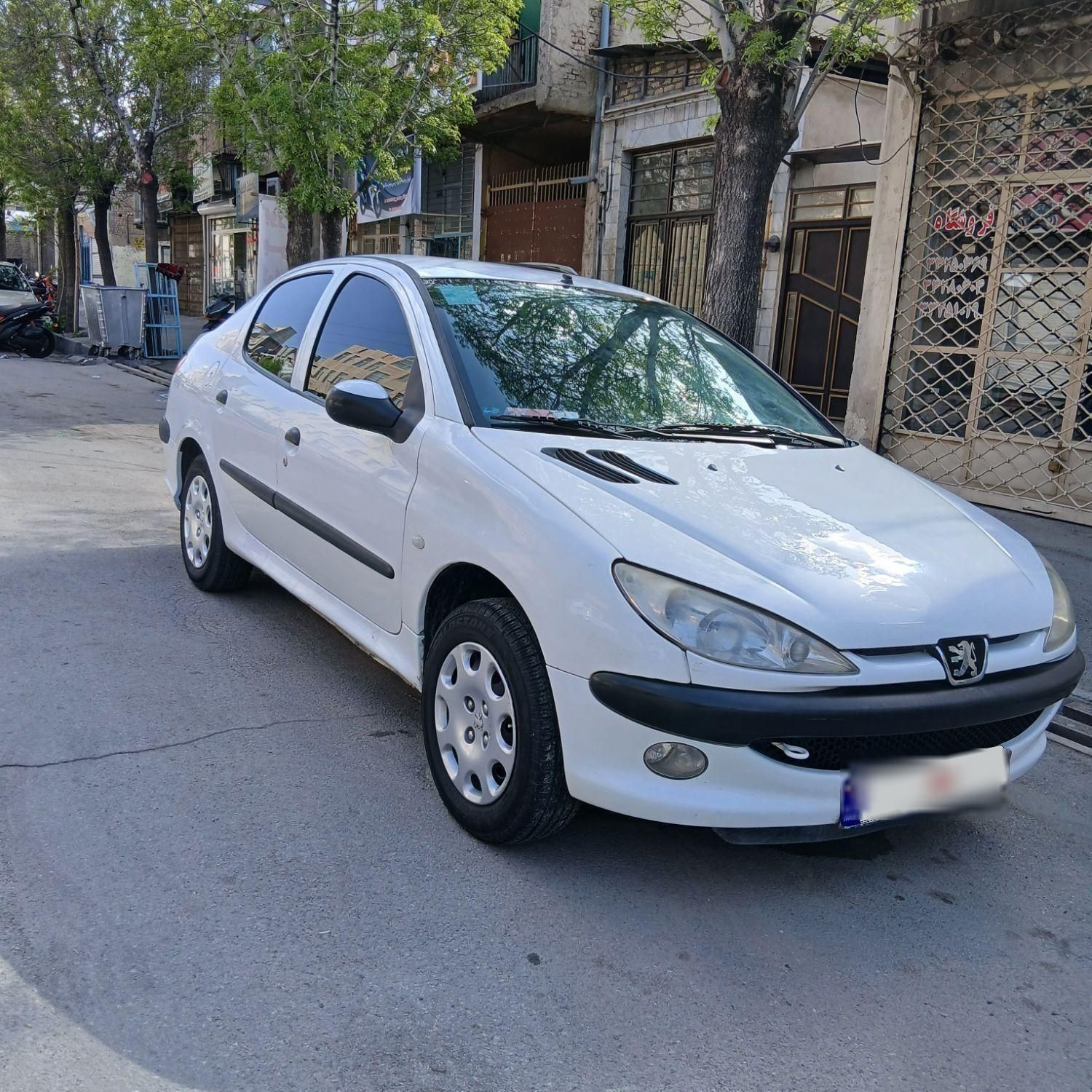 پژو ۲۰۶ صندوق دار v8 - 1394