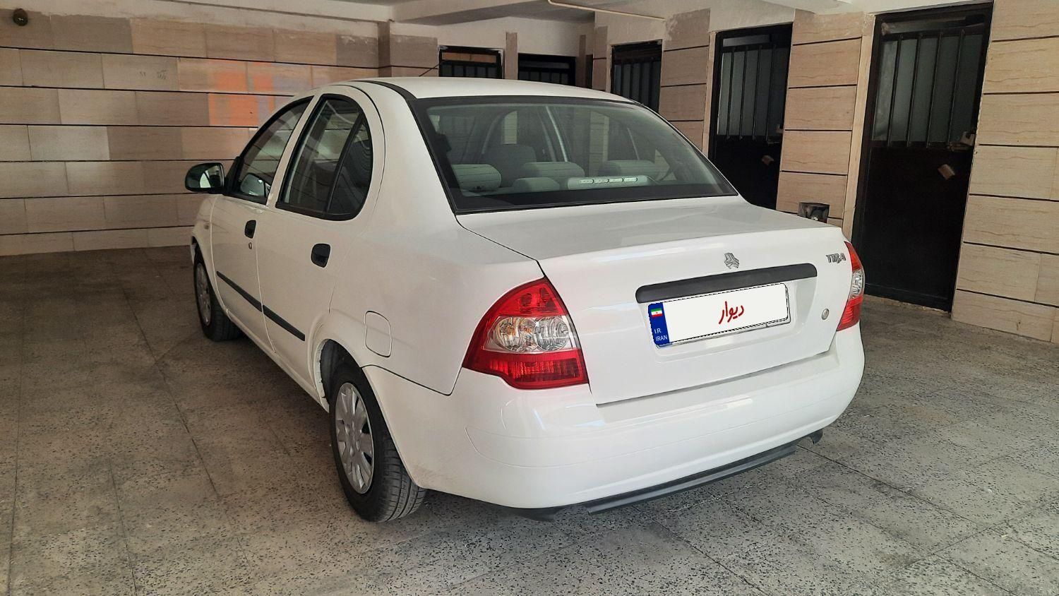تیبا صندوق دار SX - 1400