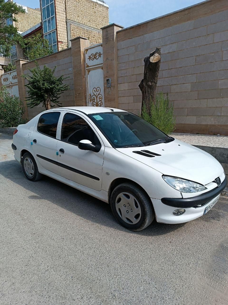 پژو ۲۰۶ صندوق دار v8 - 1396