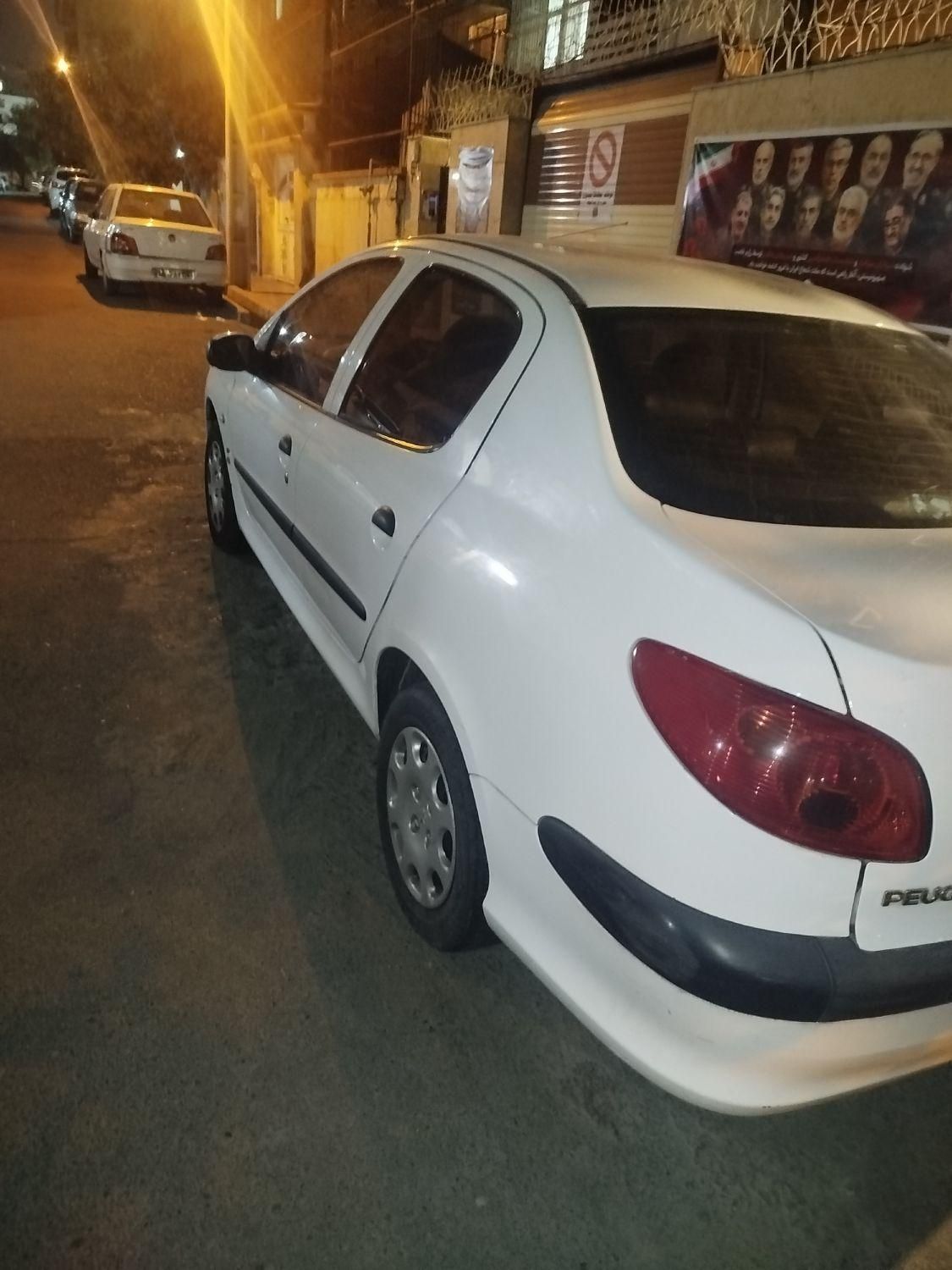 پژو ۲۰۶ صندوق دار v8 - 1394