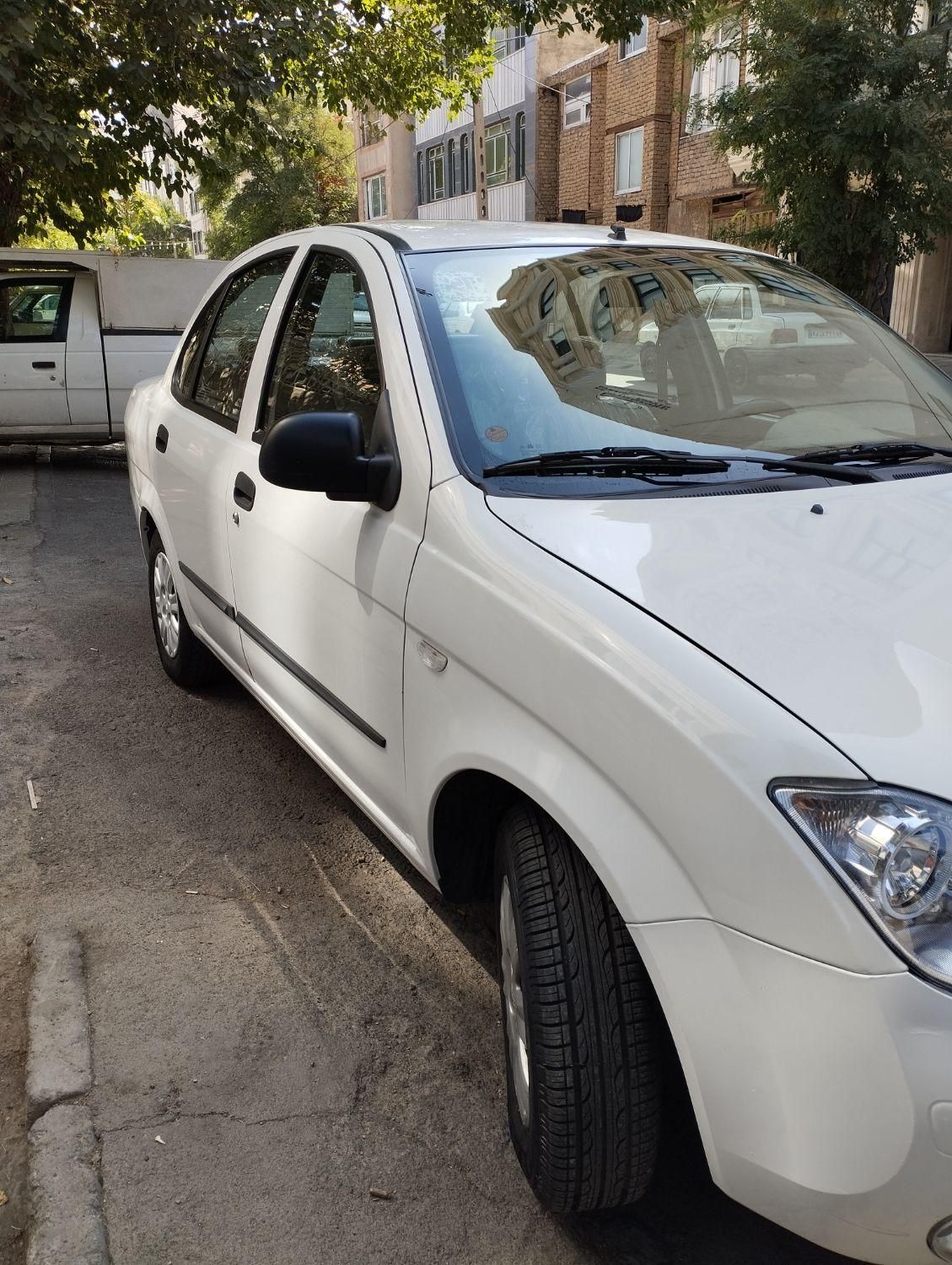 تیبا صندوق دار LX - 1390