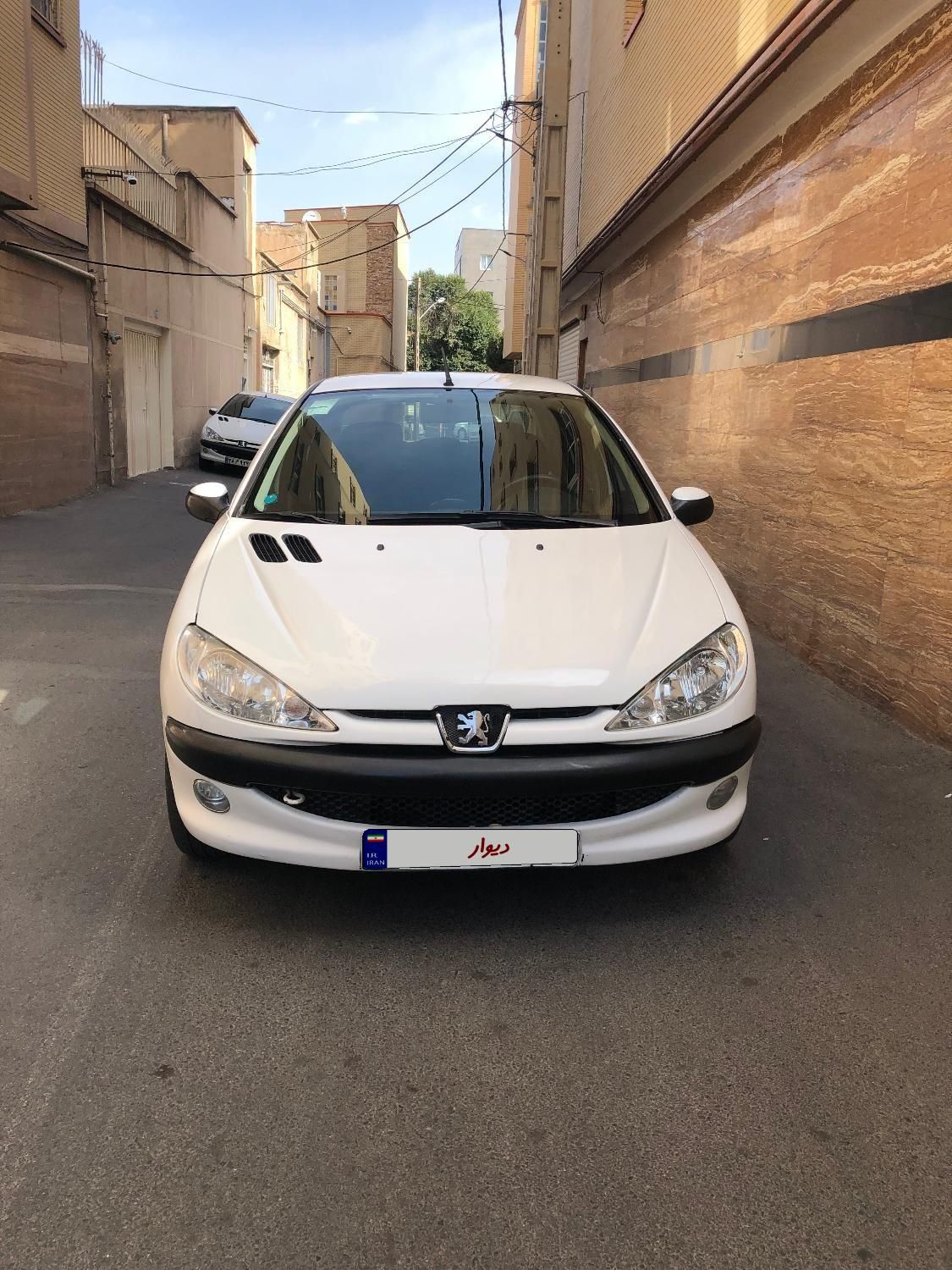پژو ۲۰۶ صندوق دار v8 - 1395