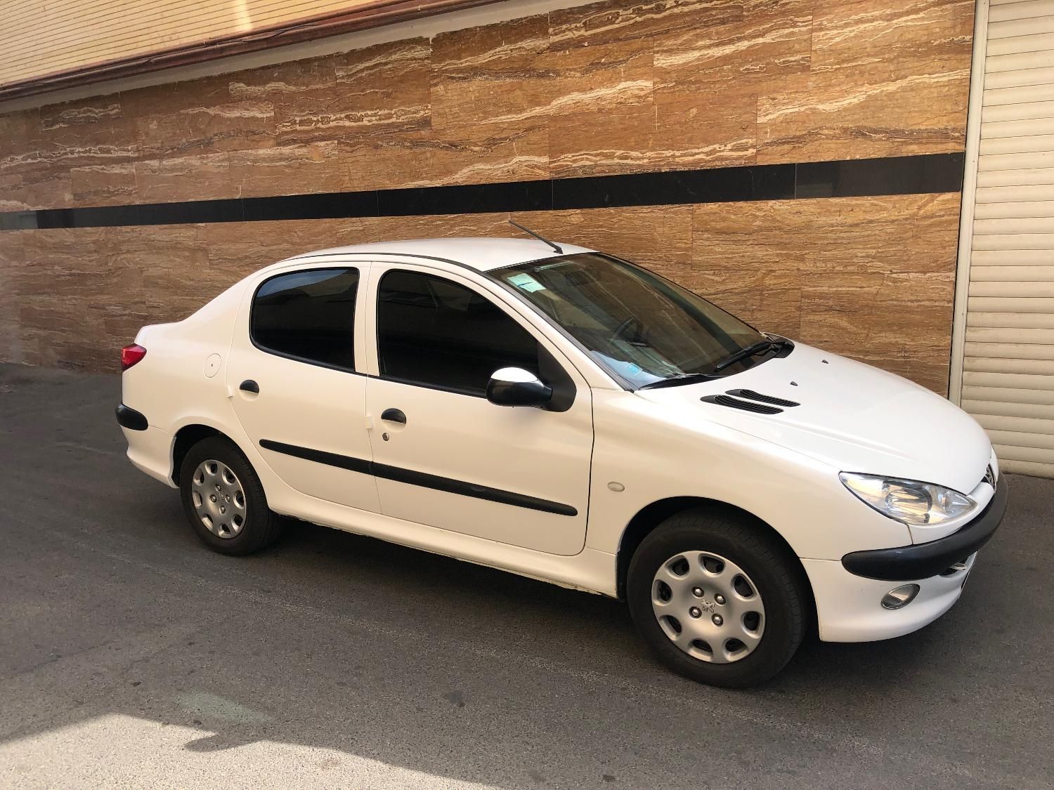 پژو ۲۰۶ صندوق دار v8 - 1395