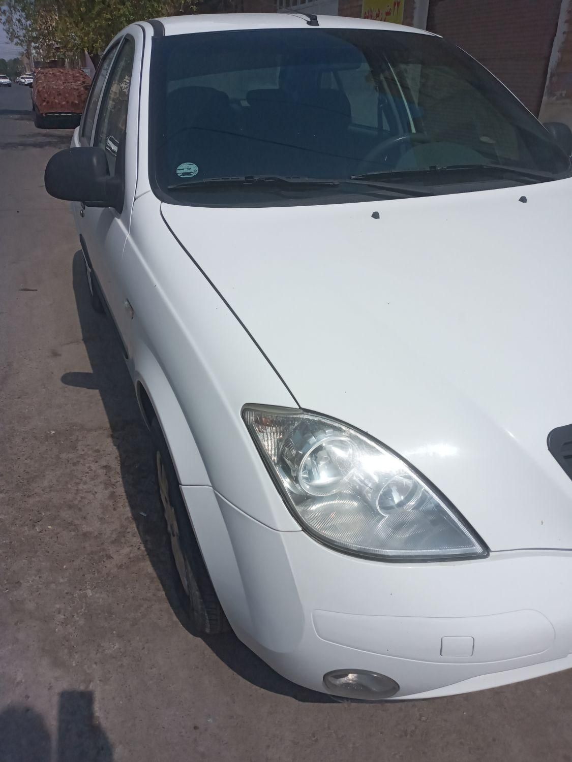 تیبا صندوق دار SX - 1401