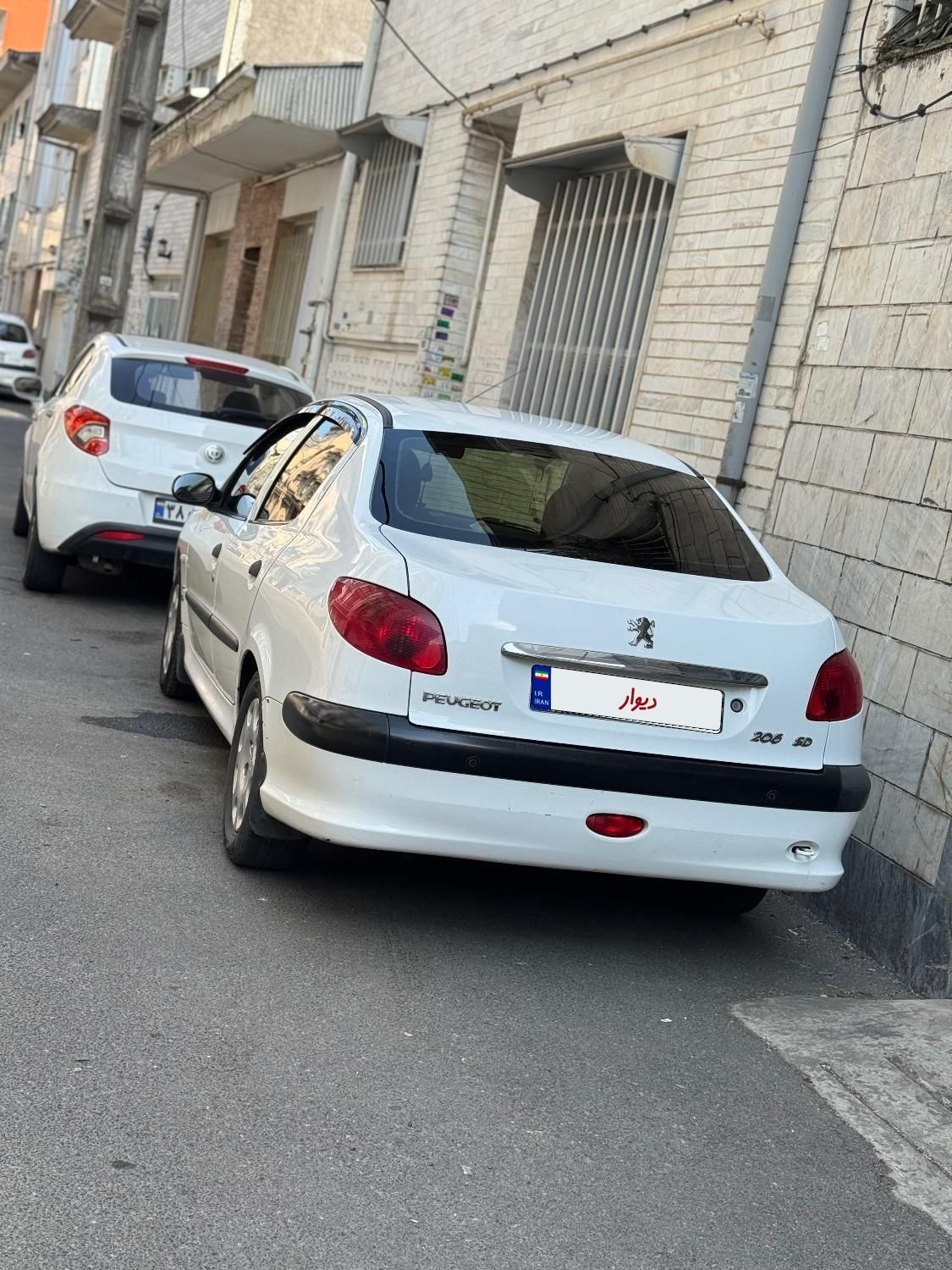 پژو ۲۰۶ صندوق دار v8 - 1397